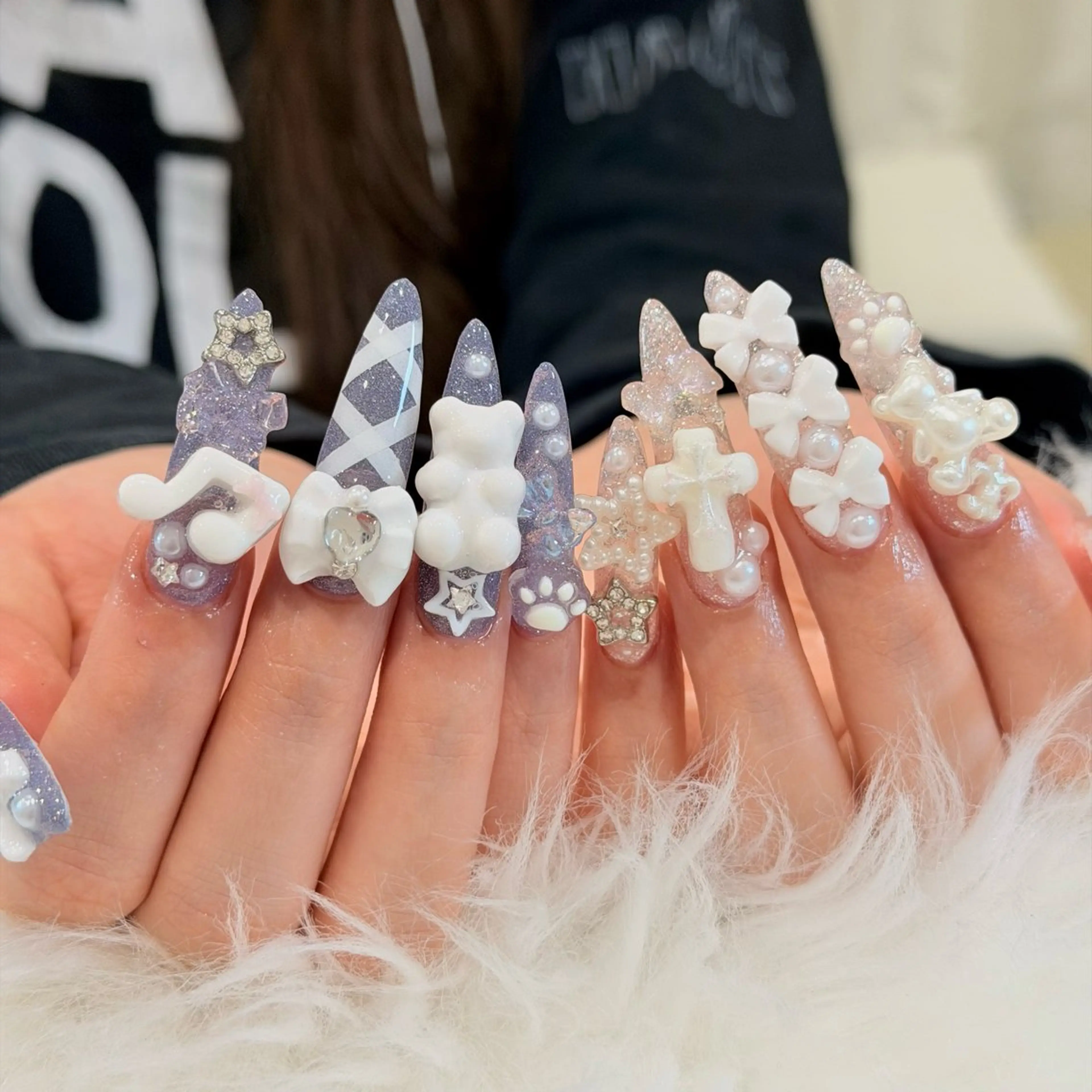 ネイル オーロラネイル フレンチネイル ジェルネイル グラデーション 韓国ネイル ハンドネイル Luci Nailのネイルデザイン