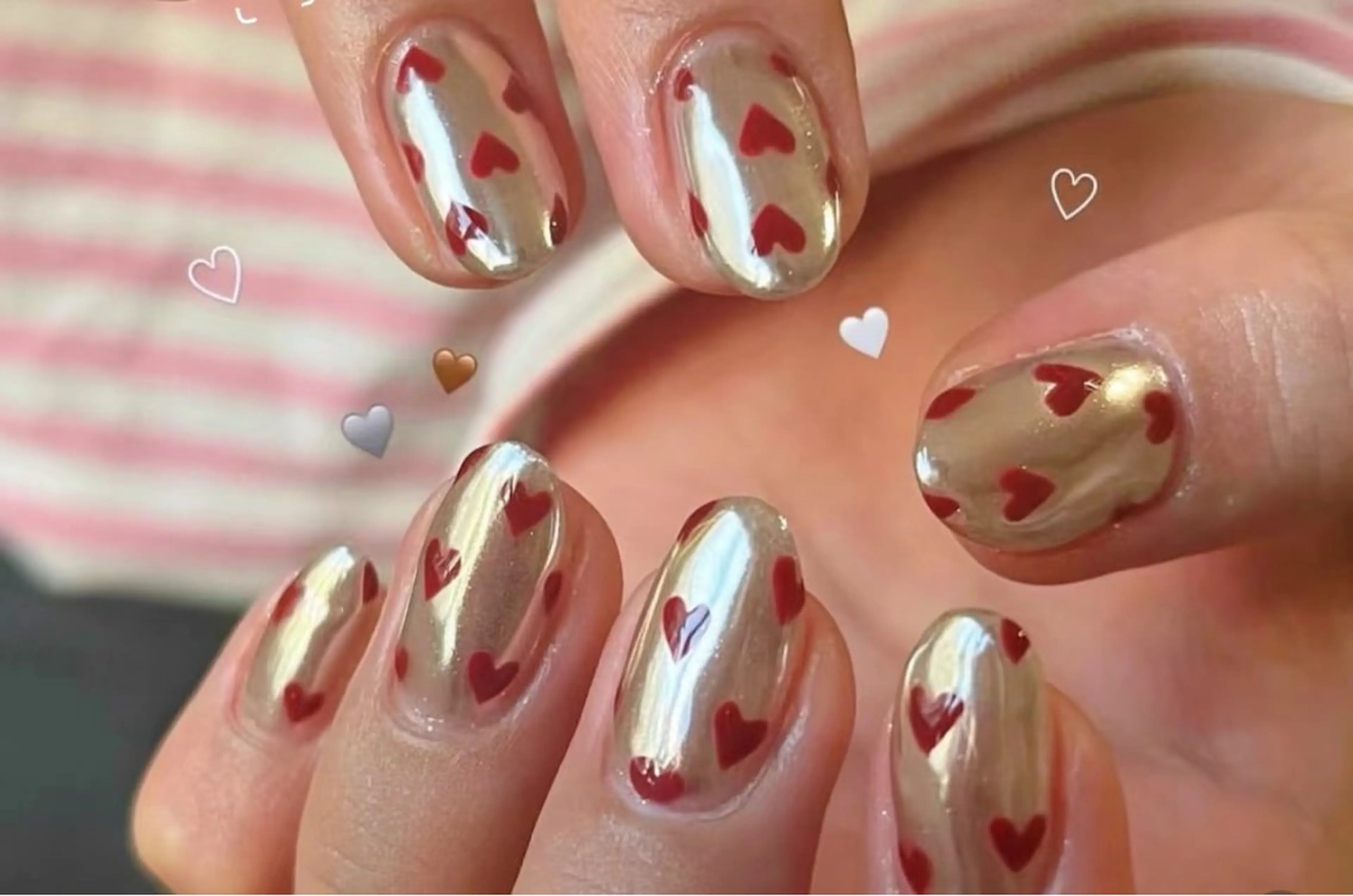 ネイル フレンチネイル グラデーション キラキラネイル 韓国ネイル マグネットネイル ハンドネイル 🎀🎀YooLi Nail Salonのネイルデザイン