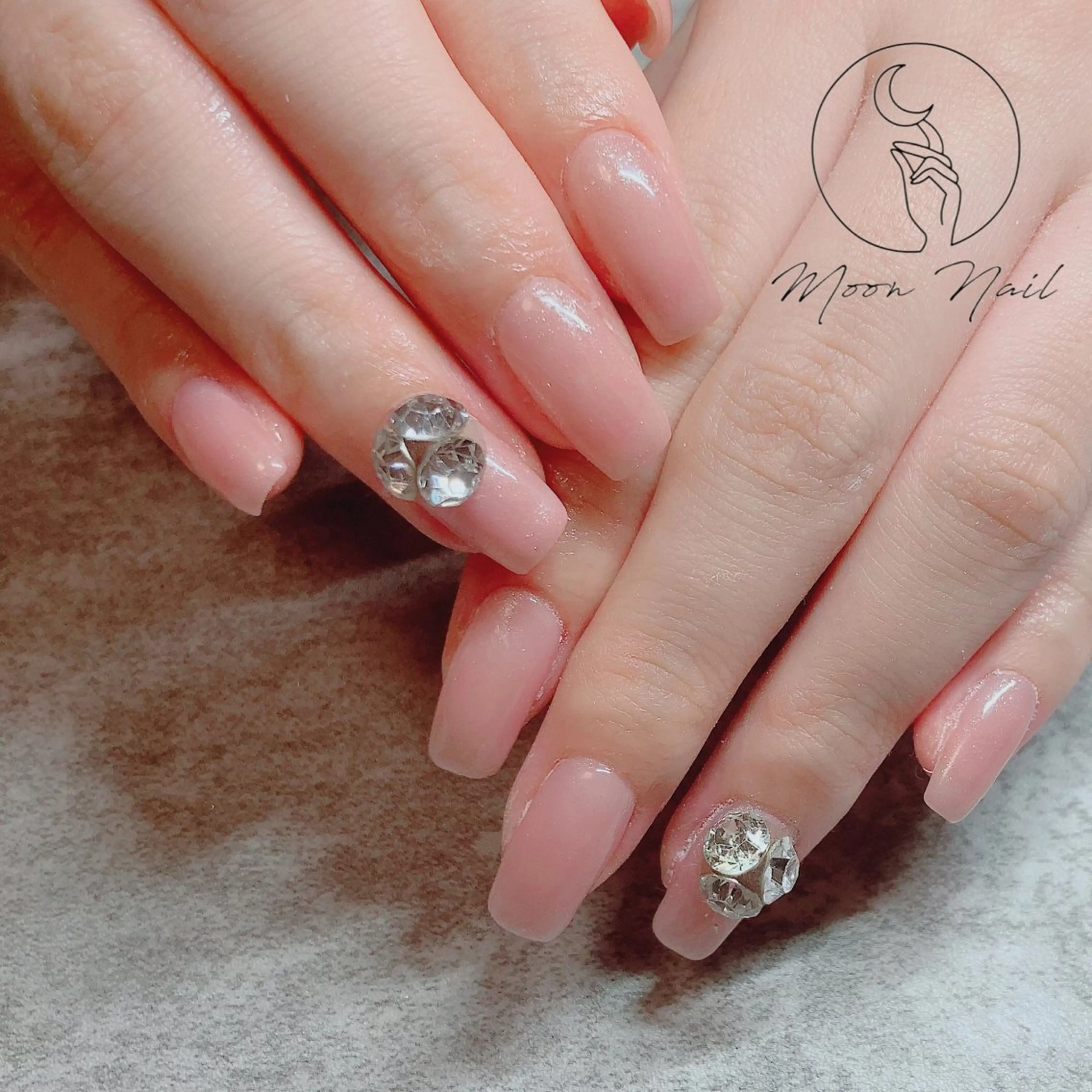 ネイル ストーンネイル ハンドネイル Moon  Nail /栄　大須のネイルデザイン