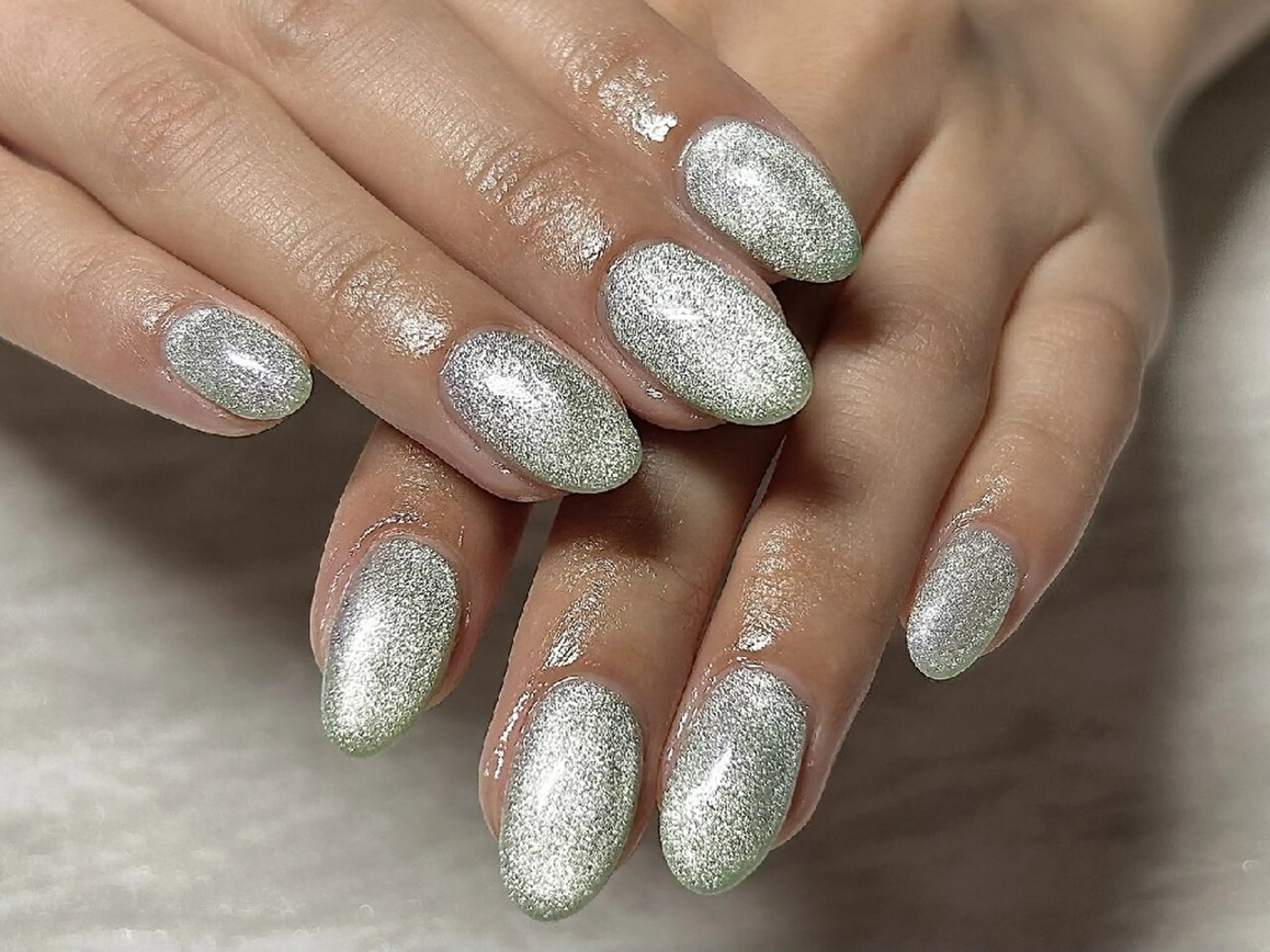 ネイル グリーン マグネットネイル ハンドネイル JULIE NAILのネイルデザイン