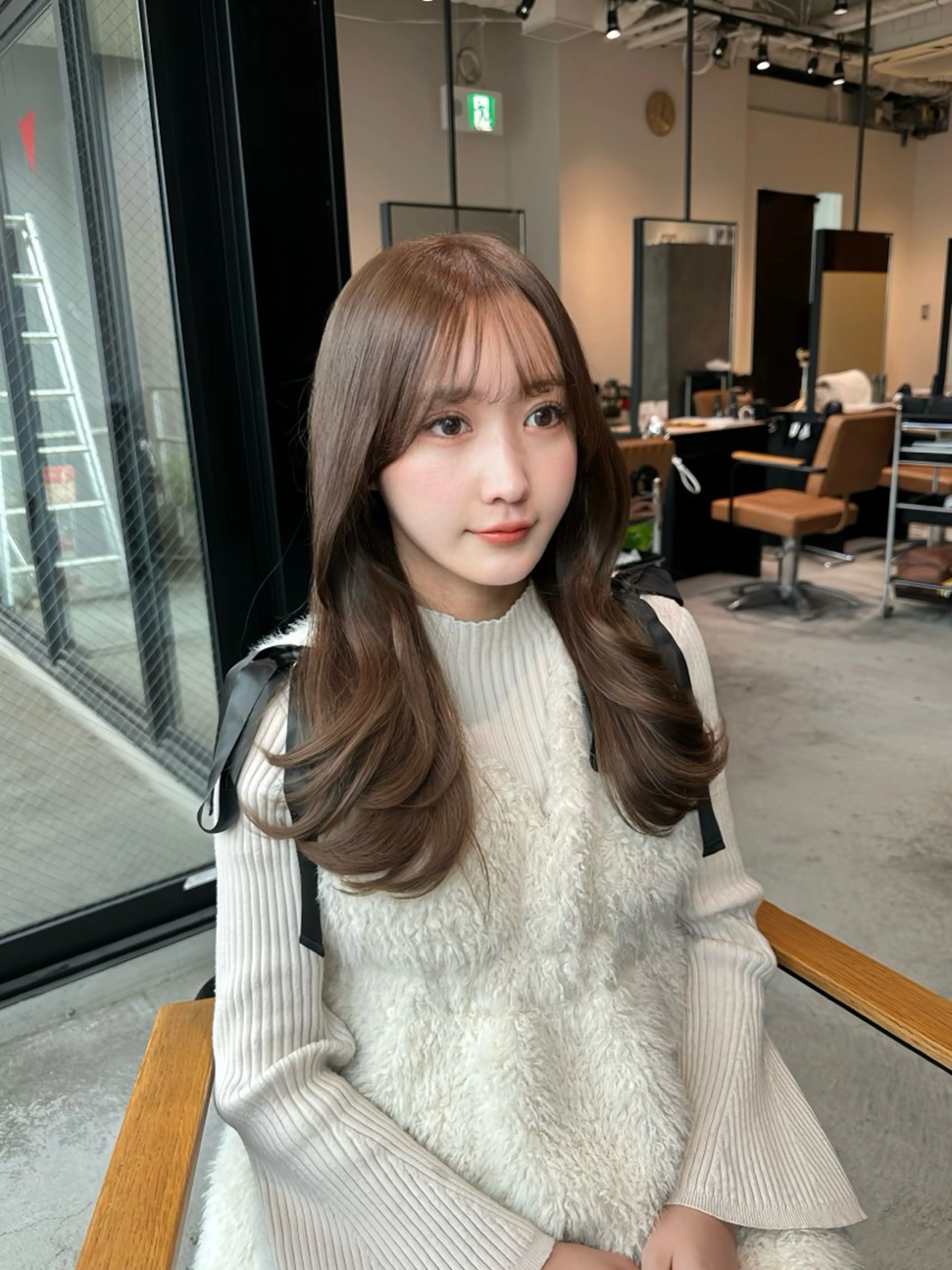 ロング カラー 韓国レイヤーカット 透明感カラー冨田那樹のヘアスタイル