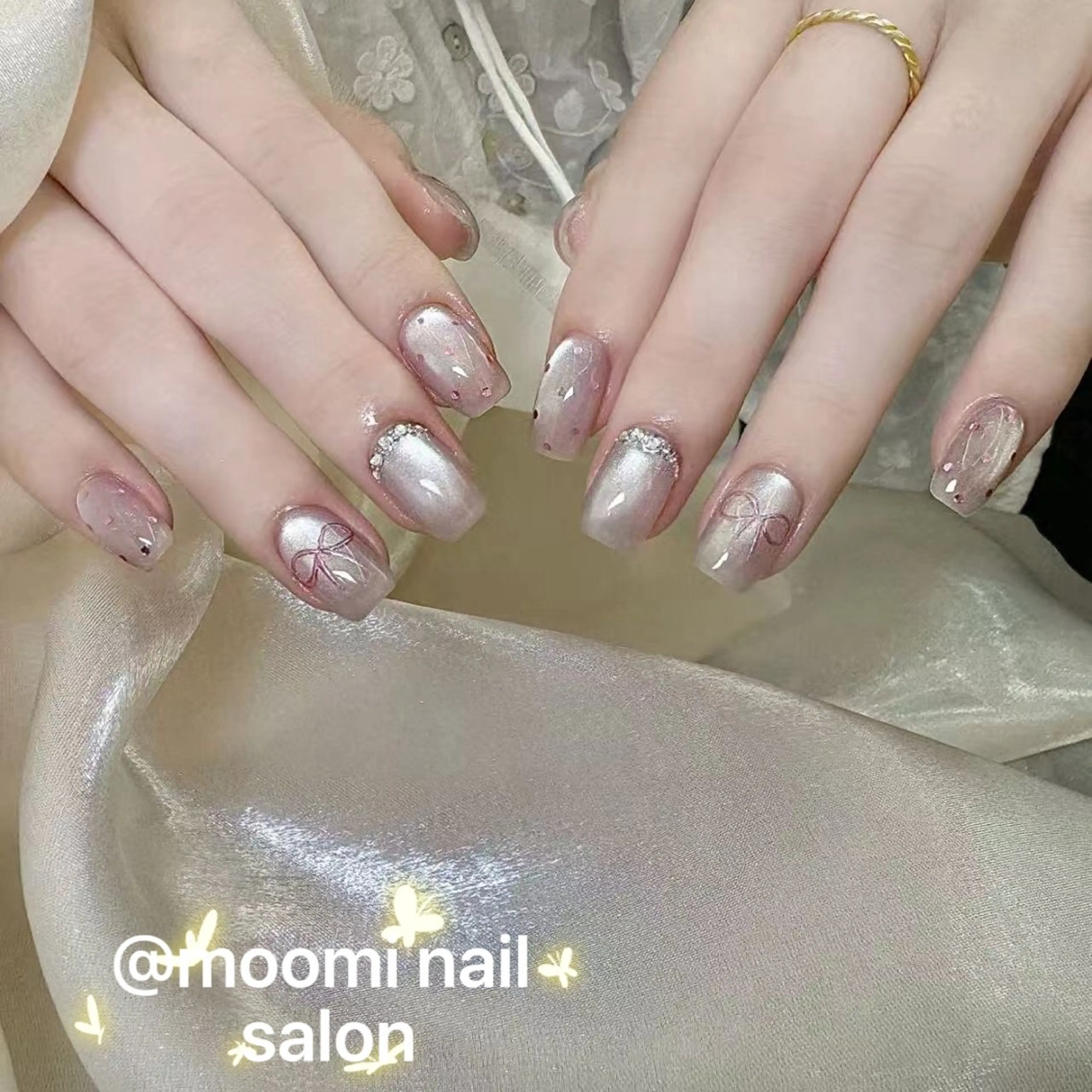 ネイル チークネイル フレンチネイル ジェルネイル グラデーション ハート ハンドネイル moomi nail スカルプ専門のネイルデザイン