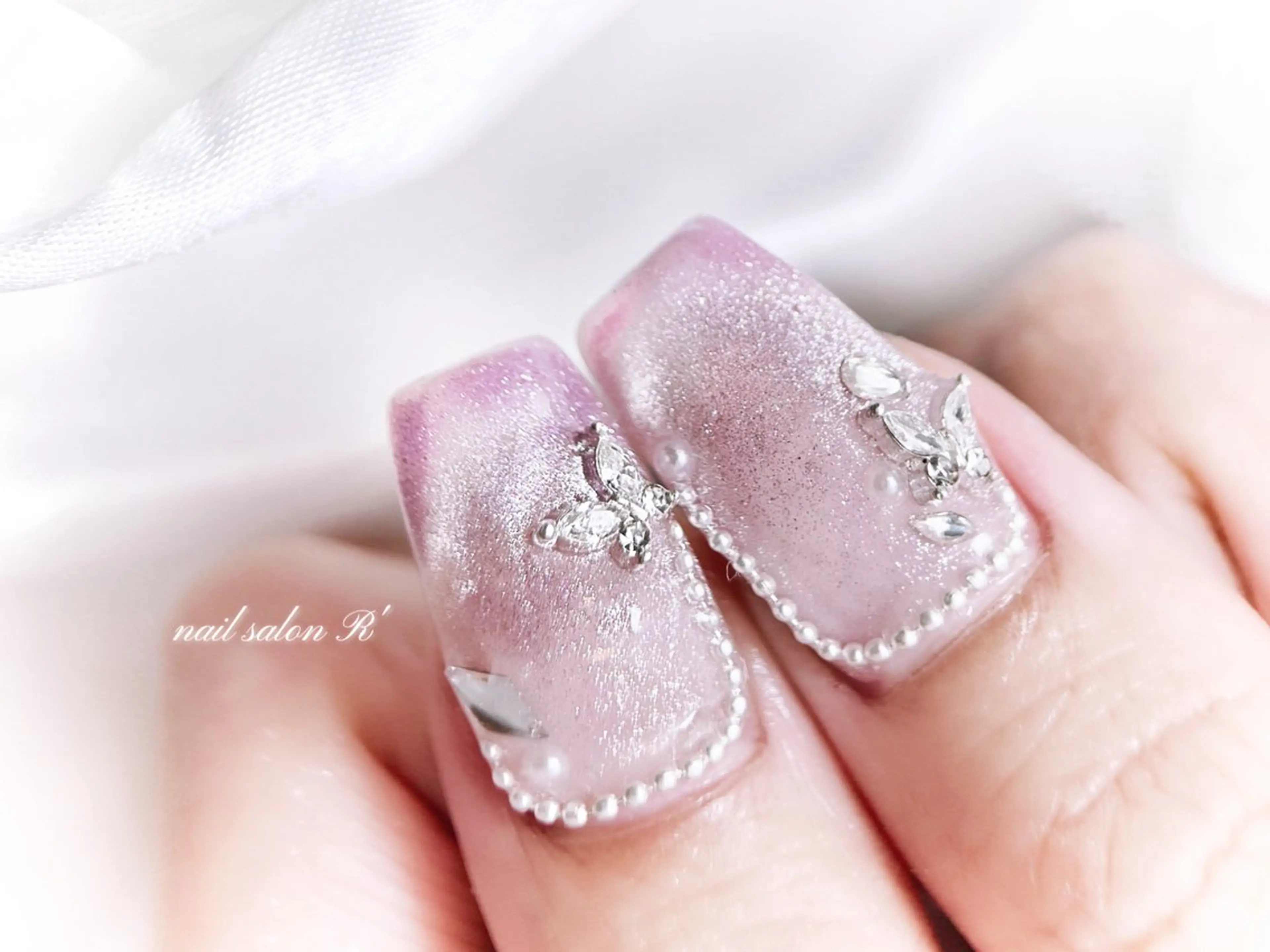 ネイル nailsalon R’のネイルデザイン