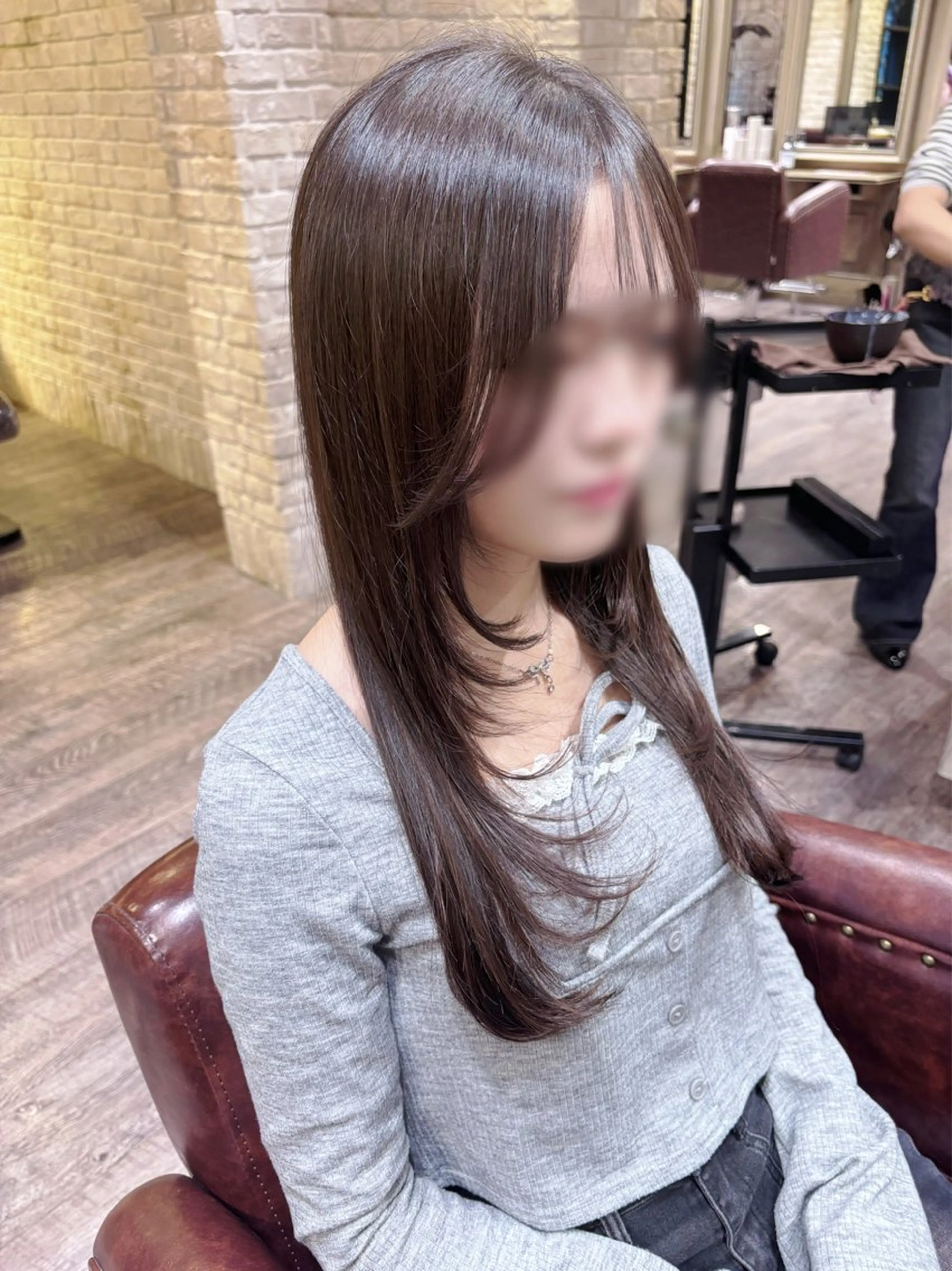 ロング 顔まわりレイヤー 顔周りカット レイヤーカット 中野 まな /elto四条烏丸店のマツエク・マツパデザイン