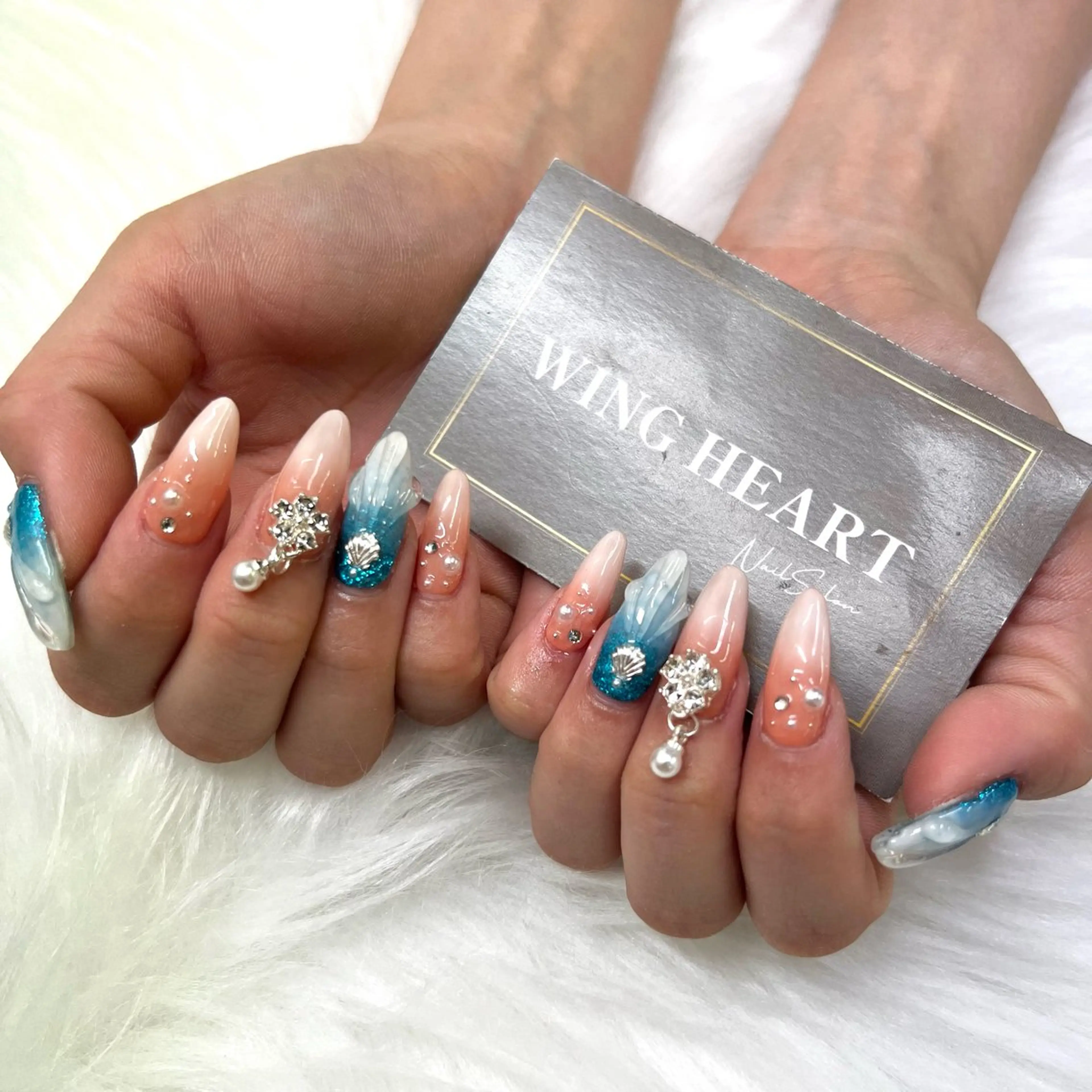 ネイル I. AYUMIのネイルデザイン