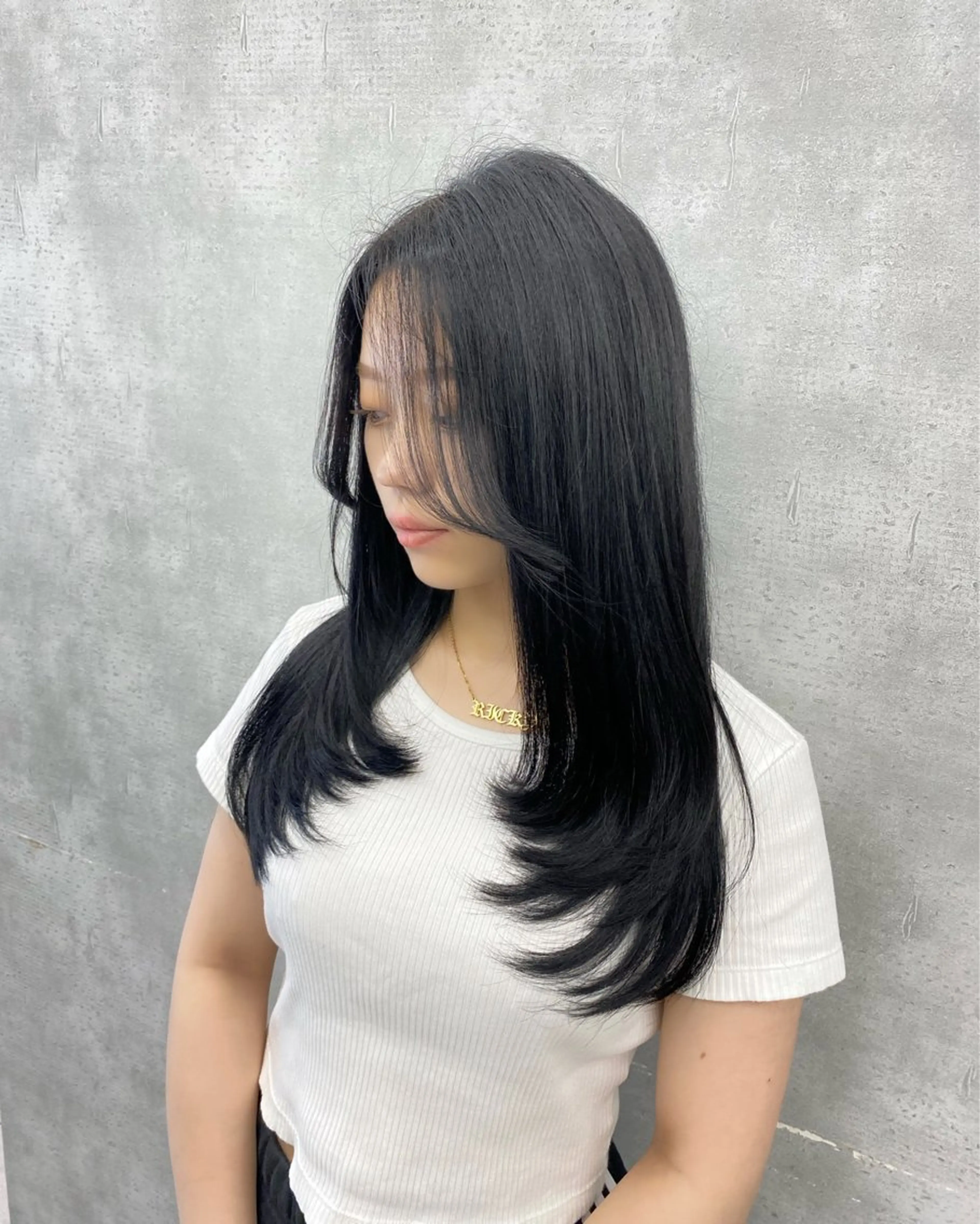 ロング カラー 顔まわりレイヤー 韓国風ヘア レイヤーカット ウルフカット ウルフレイヤー レイヤー/艶カラー /韓国ヘア/高松のヘアスタイル