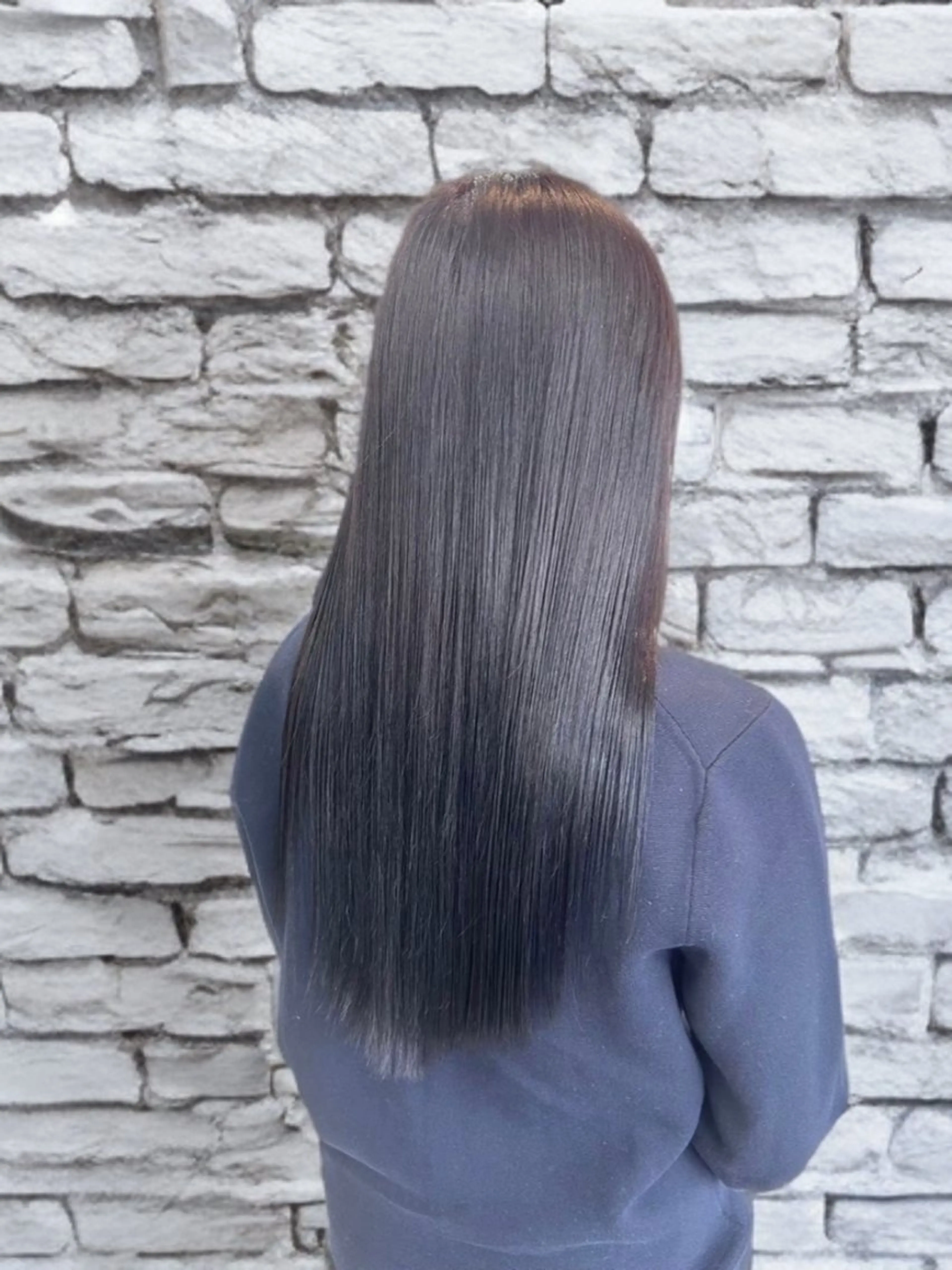 【うねり、広がりが気になる方✨】カット＋縮毛矯正の写真