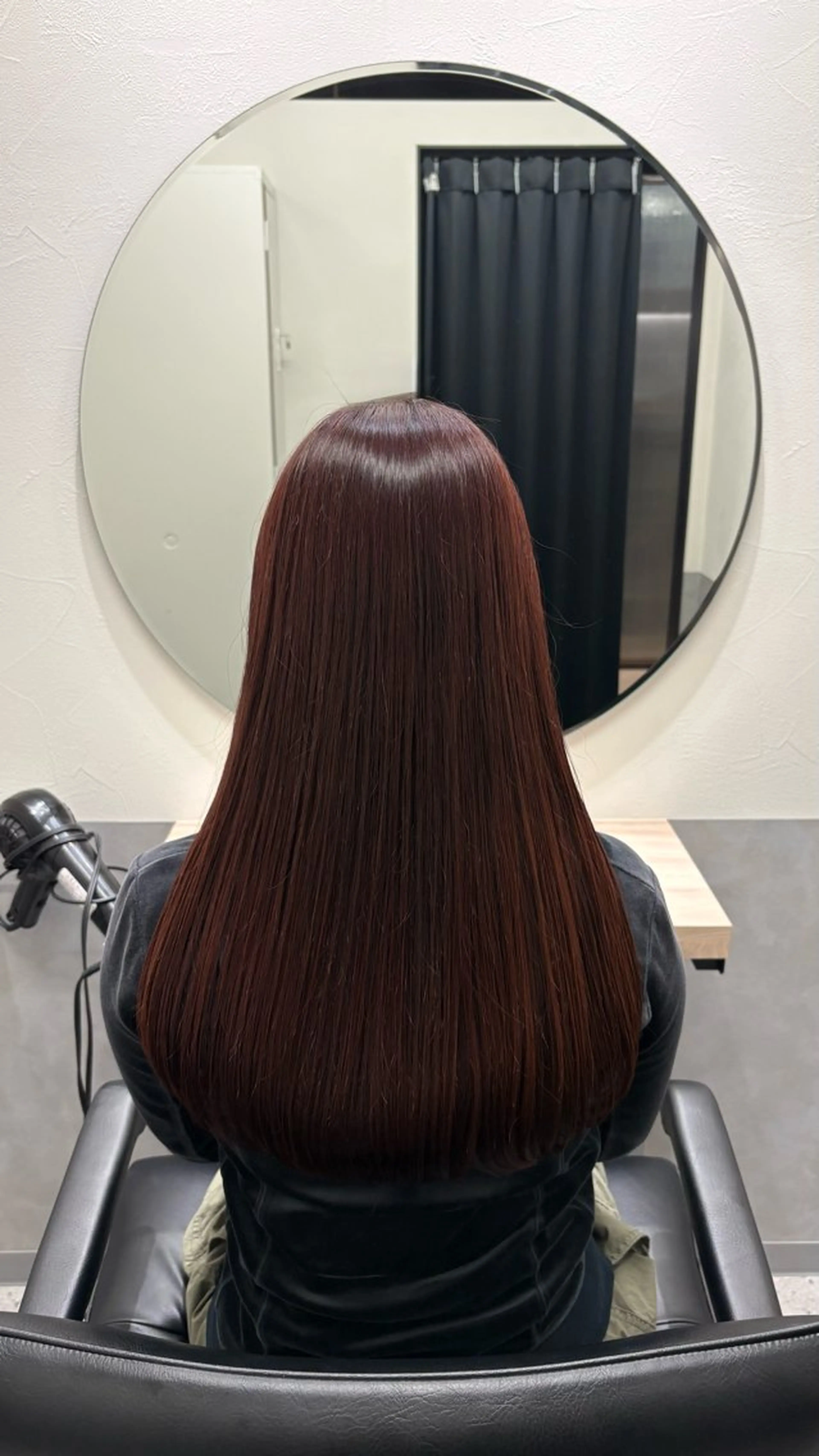 カット＋艶々ストレート🌀☆*:.｡（トリートメント付き）の写真