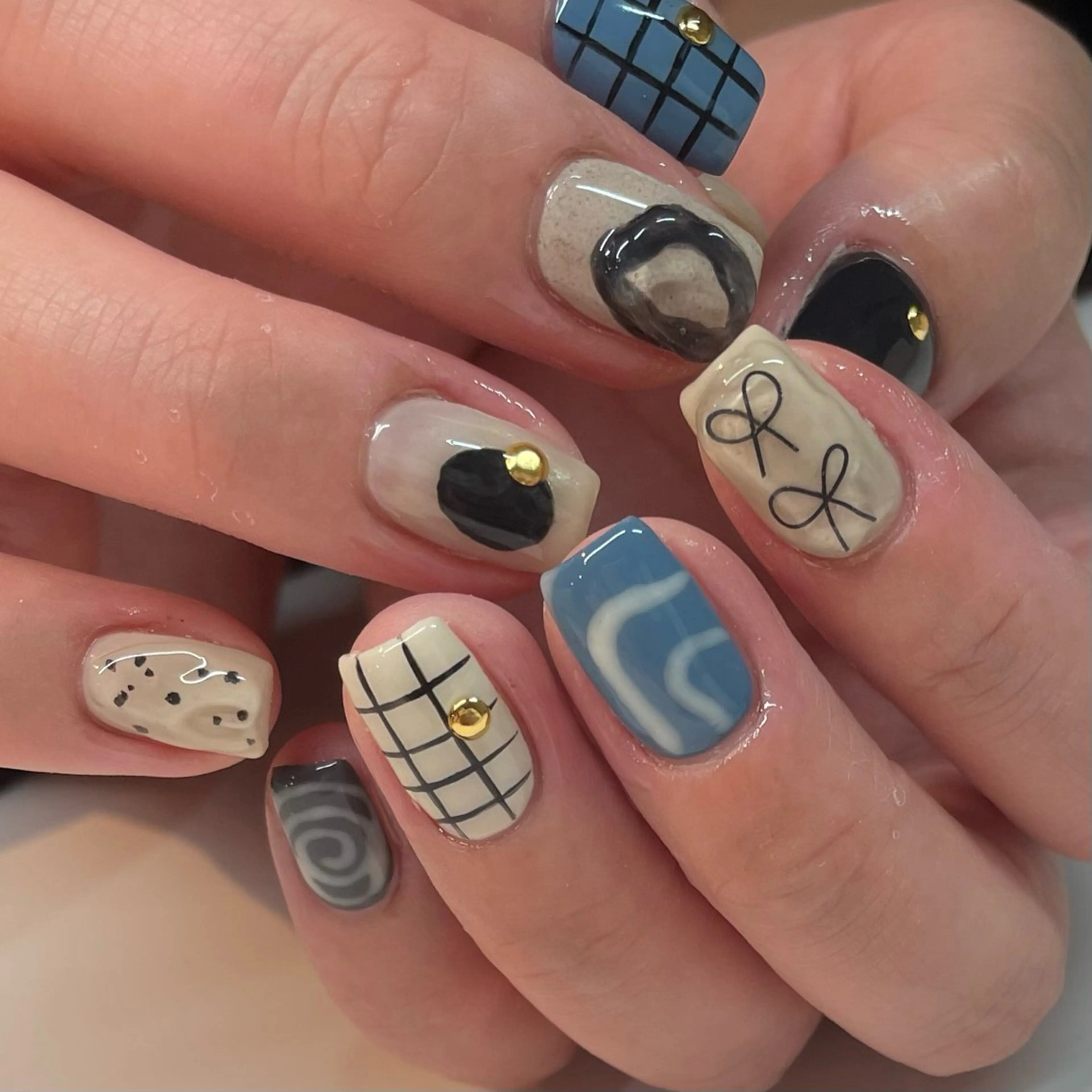 ネイル 持ち込み Manon Yuiのネイルデザイン