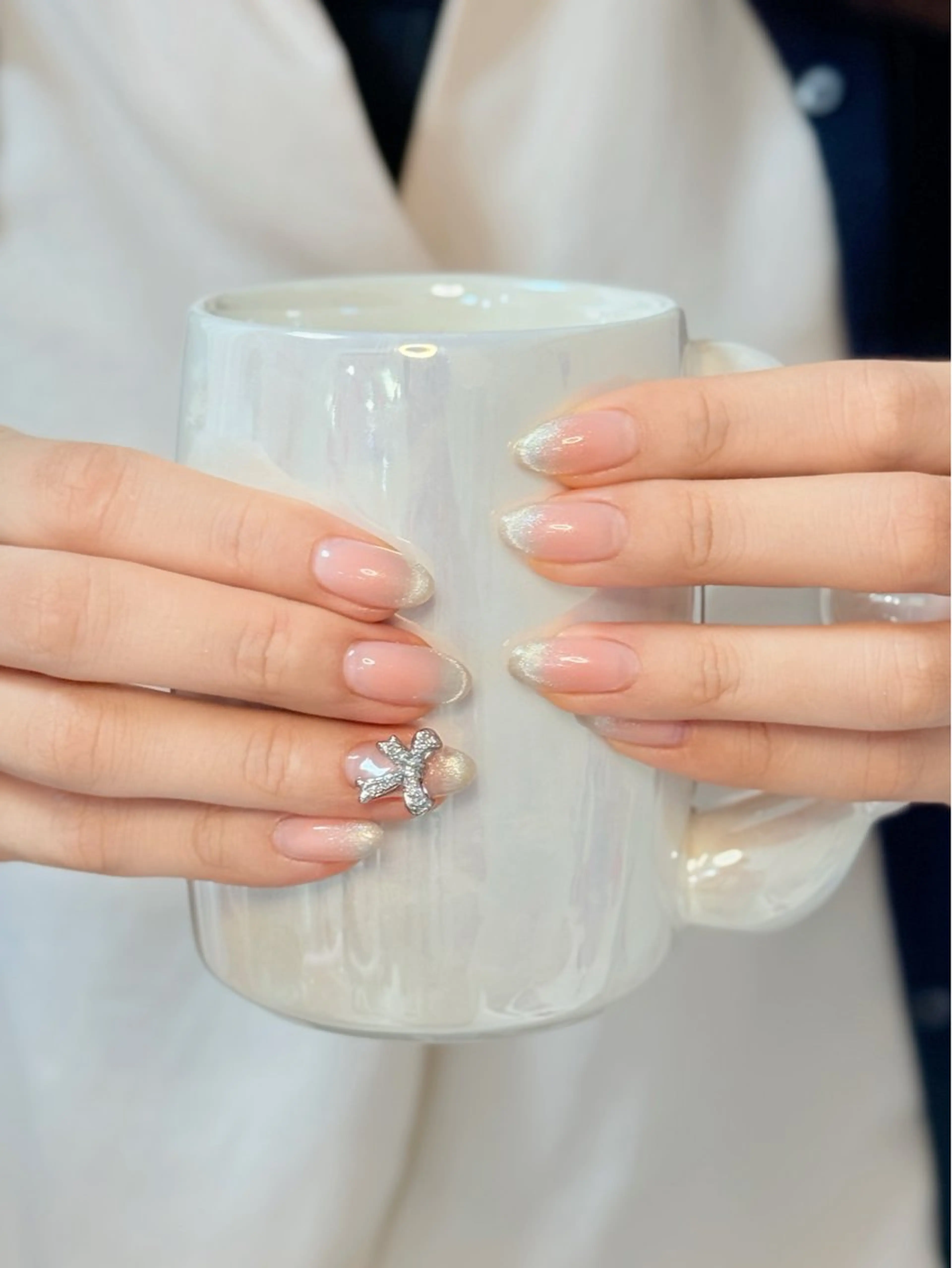 ネイル アートネイル オーロラネイル チークネイル フレンチネイル ガラスフレンチ ハンドネイル 🎀🎀YooLi Nail Salonのネイルデザイン