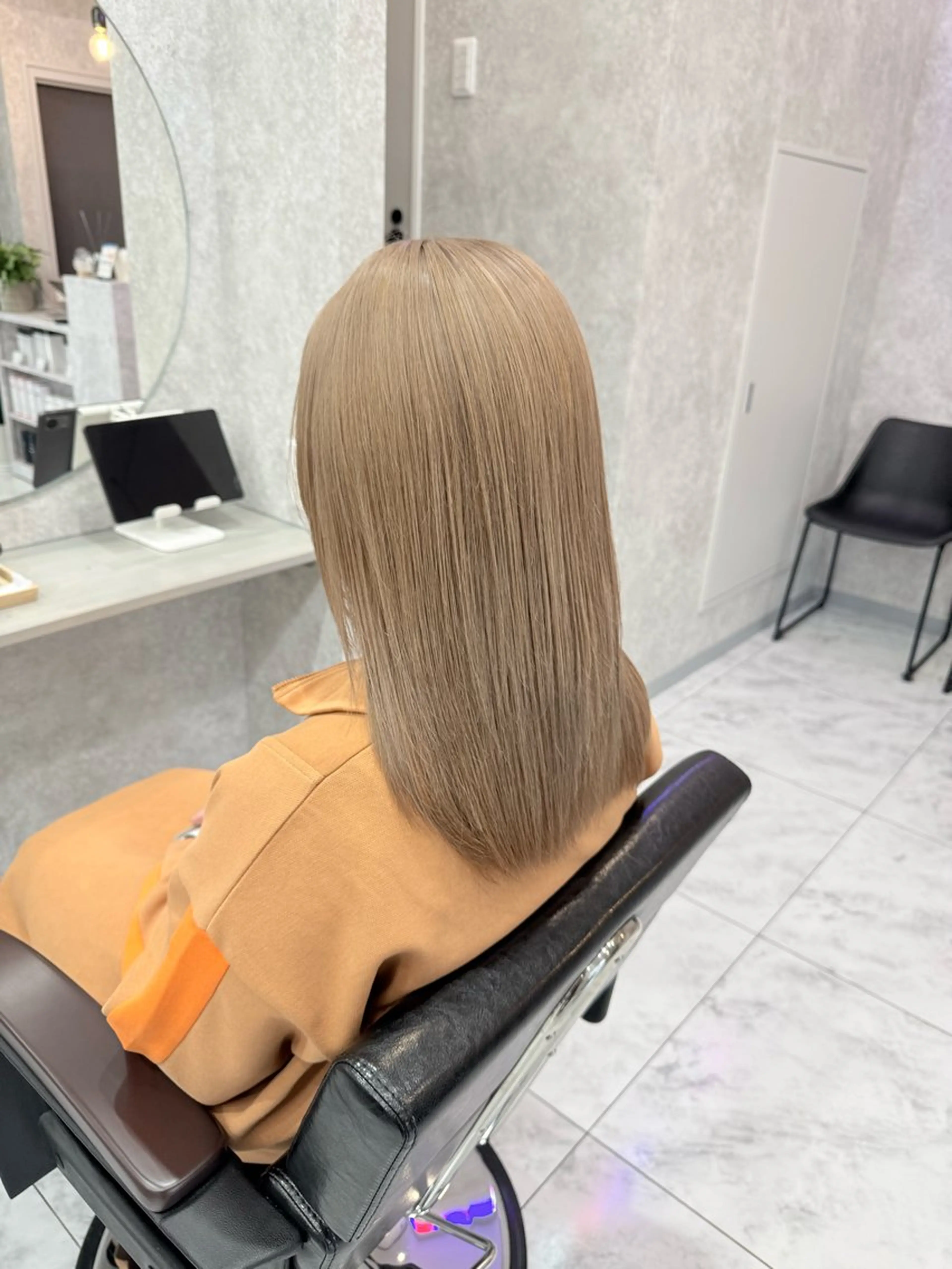 ミディアム カラー 🌺ハイトーン🌺 矢葺 なぎさ🌺🌺のヘアスタイル