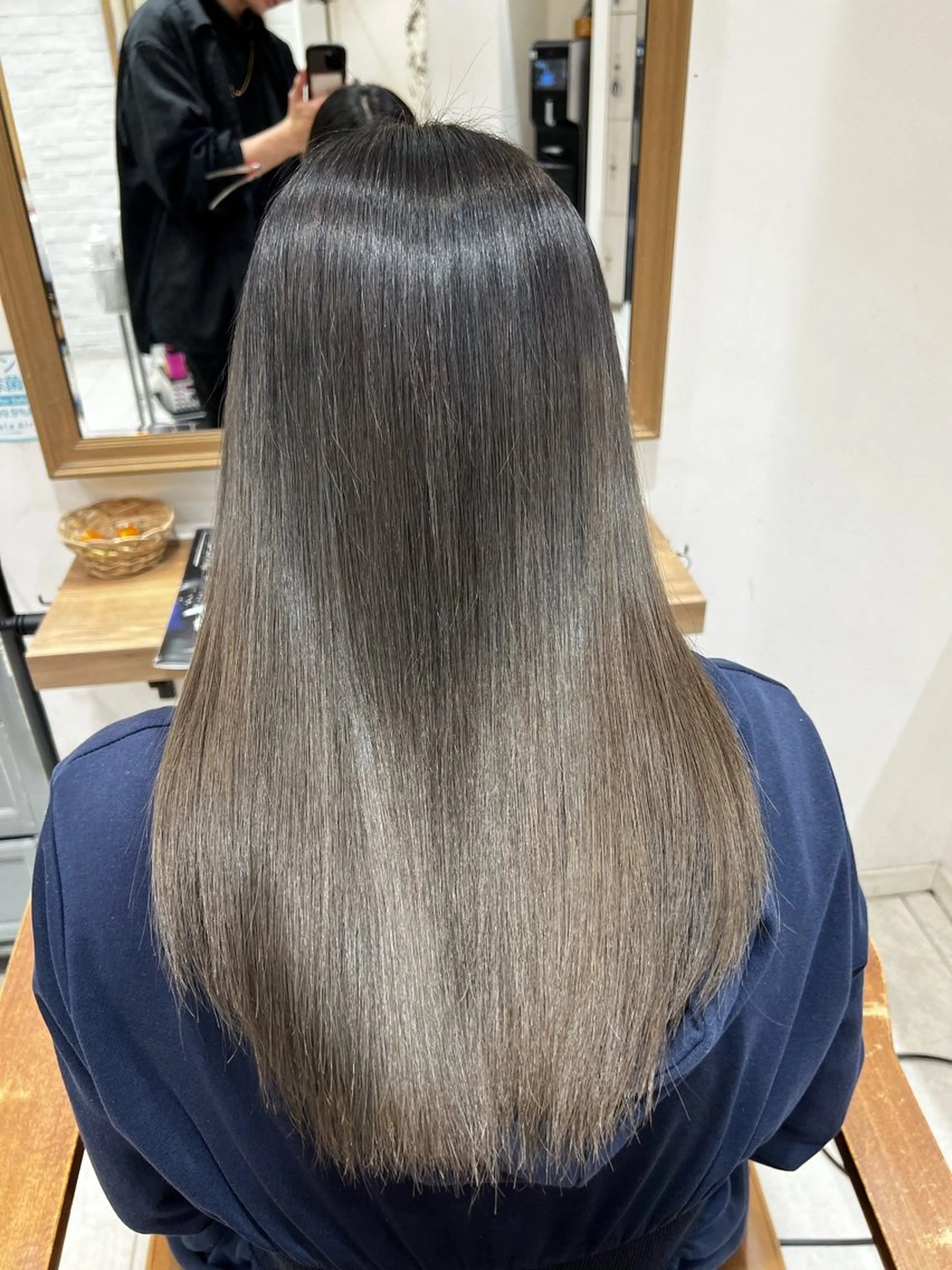 ロング カラー ブリーチ ヘアカラー ハイトーン特化🫧 Yuseiのヘアスタイル