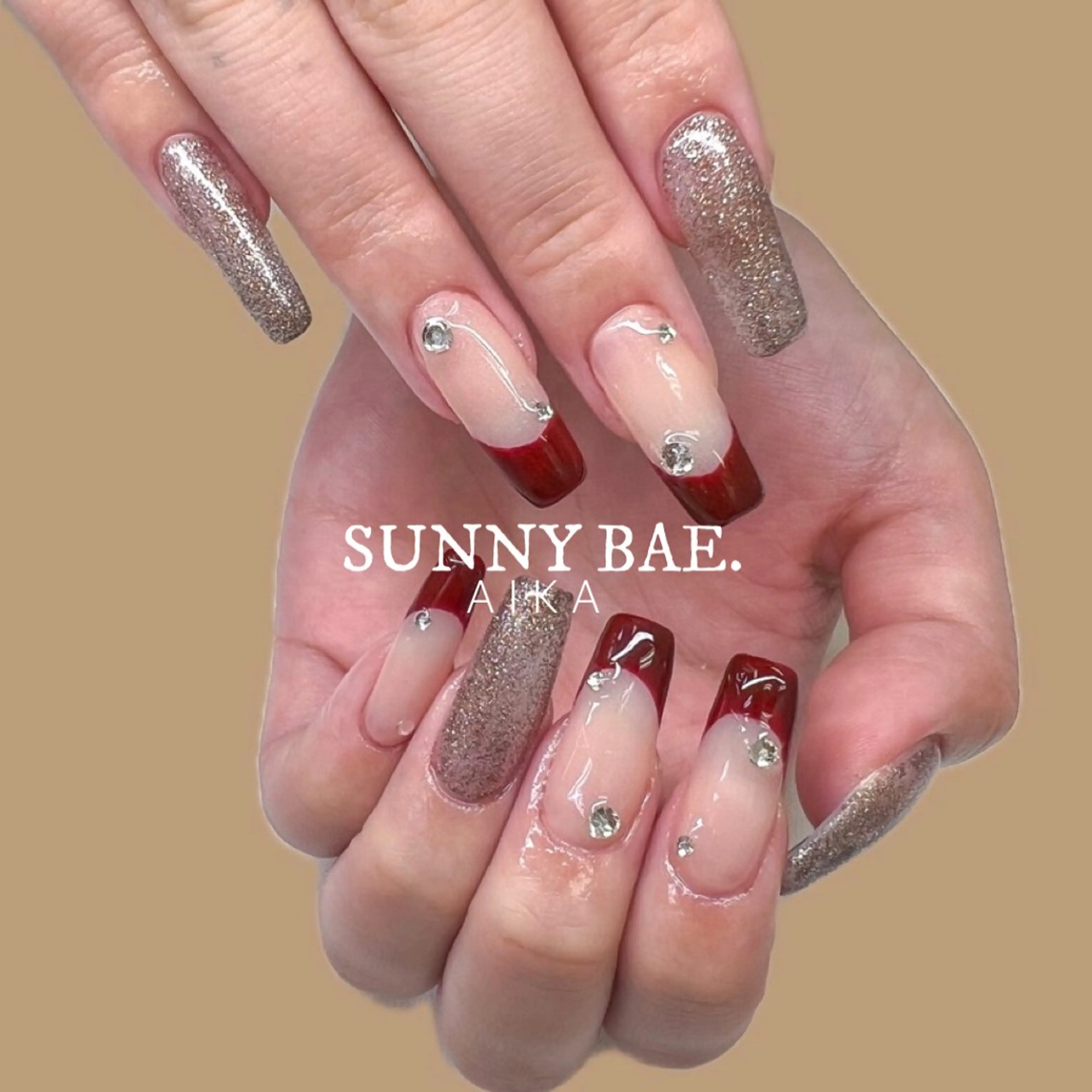 ネイル ジェルネイル ハロウィン キラキラネイル ロングネイル 持ち込み Made By AIKAのネイルデザイン