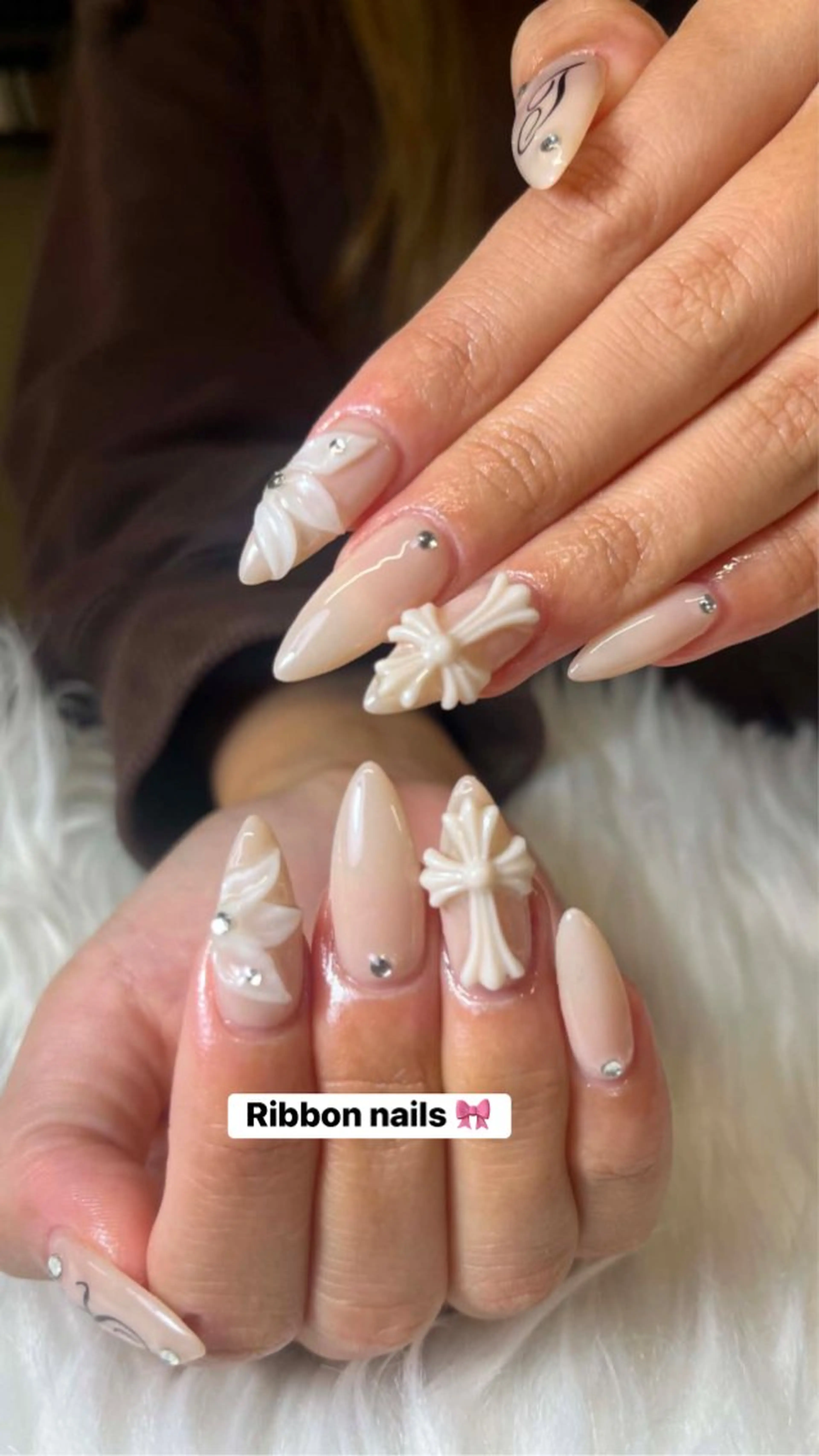 ネイル アートネイル ストーンネイル ネイルチップ ハンドネイル NiJi Nailsのネイルデザイン