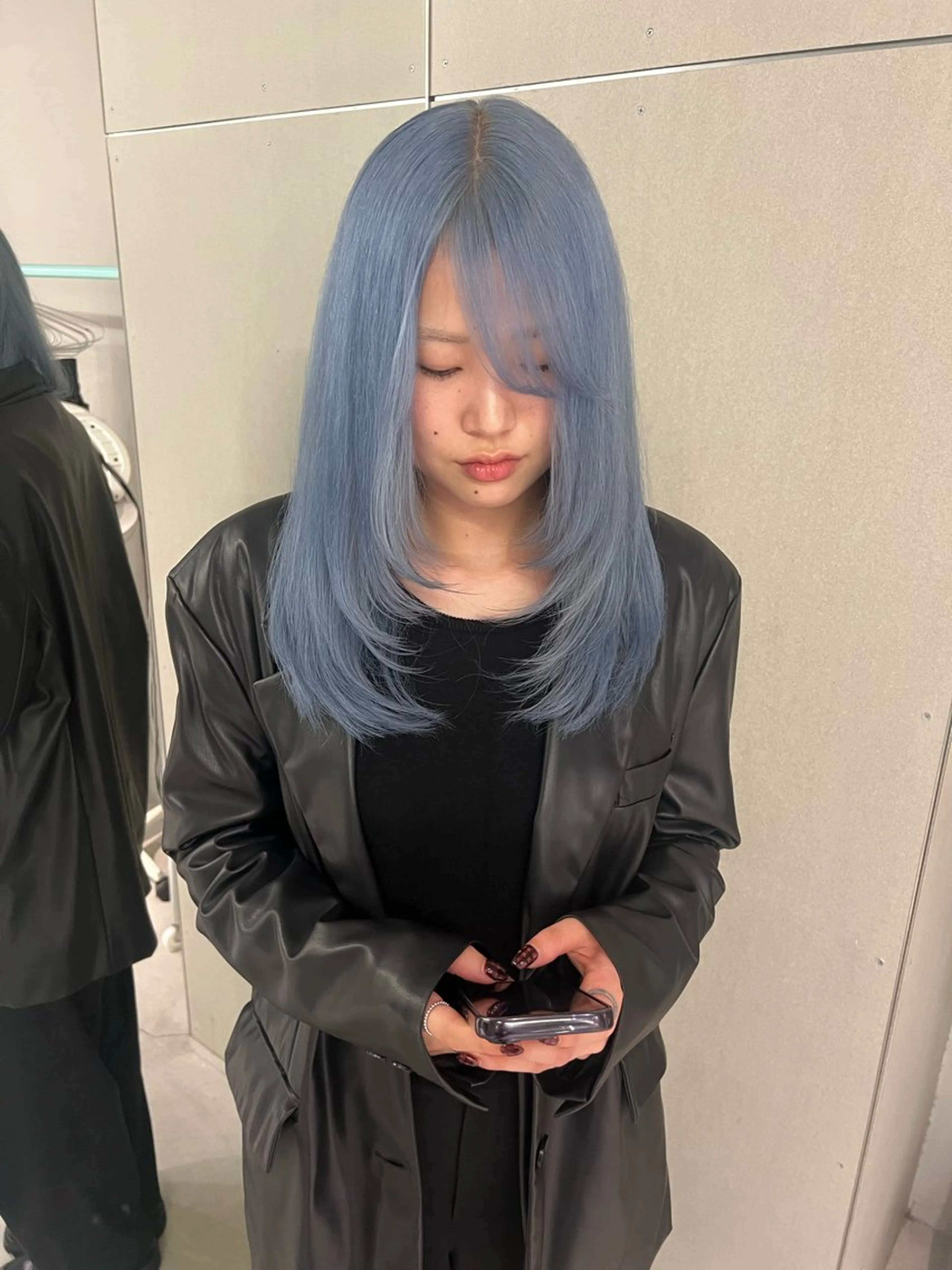 セミロング カラー ブルーカラー ハイトーンカラー ヘアカラー GEM/ hinanaのヘアスタイル