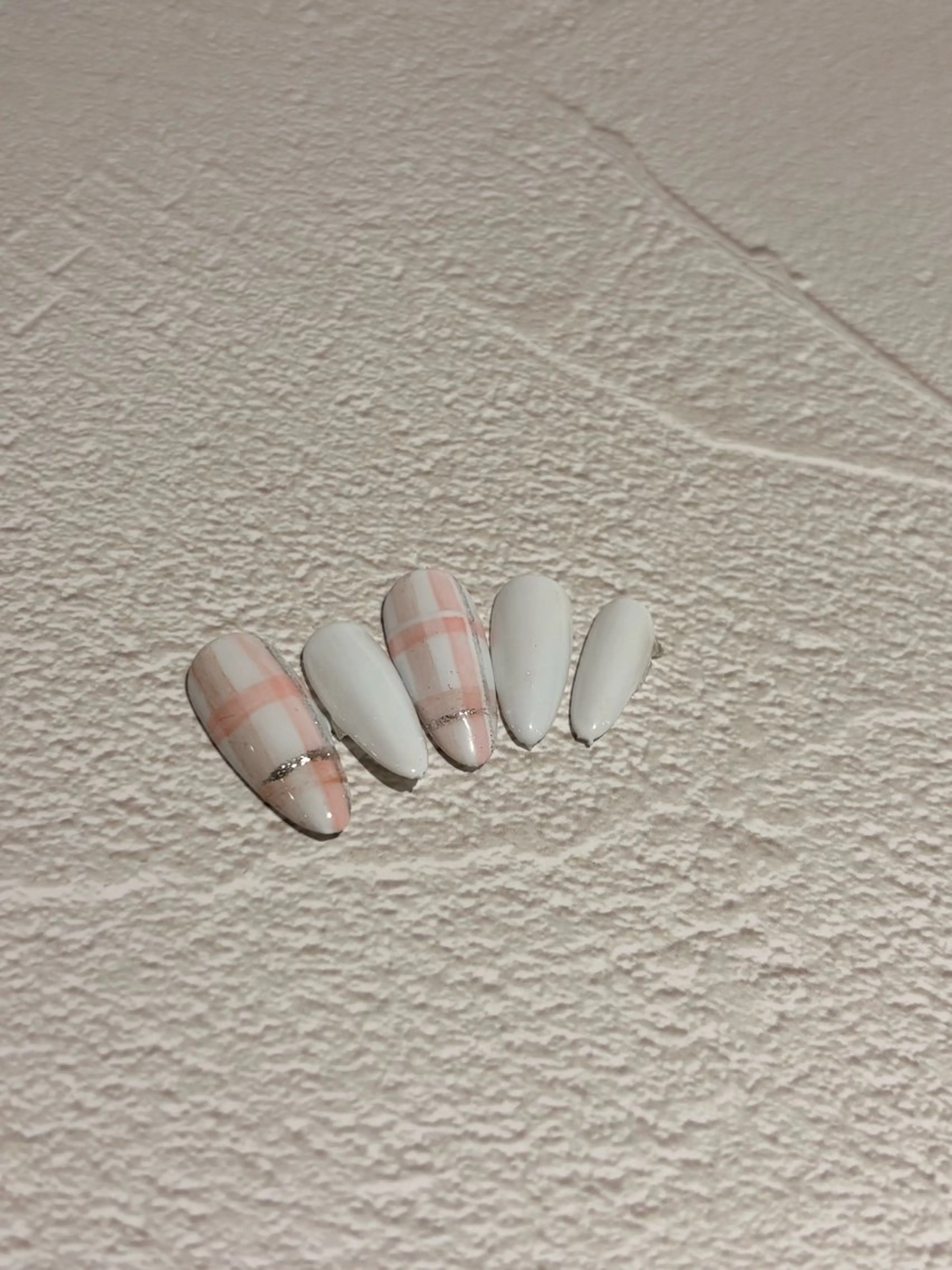 シンプルデザインネイル(ワンカラー)(Art4本程)（オフ込み）の写真