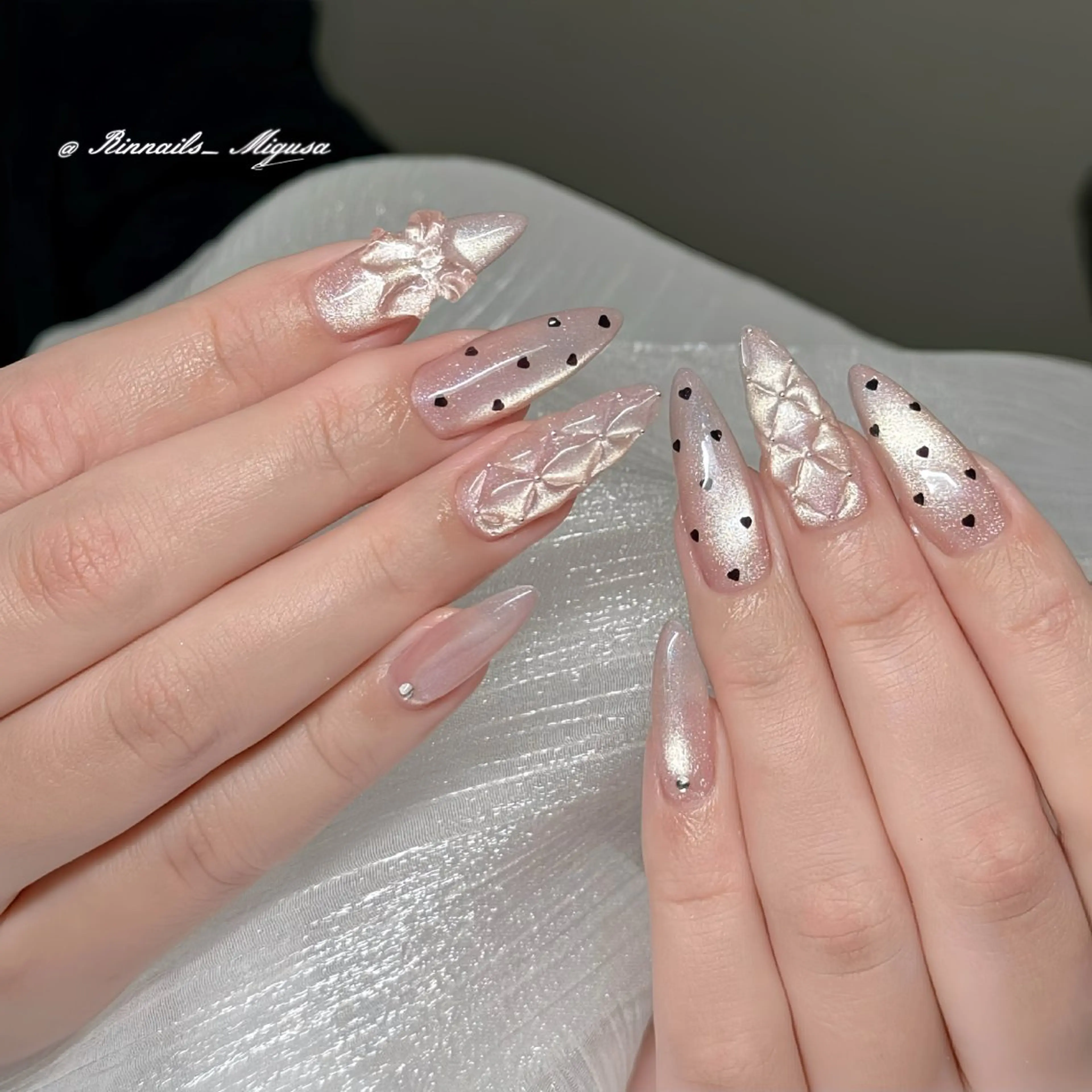 ロング 韓国風ヘア ハンドネイル RIN NAILS ᥫ᭡Migusaのネイルデザイン