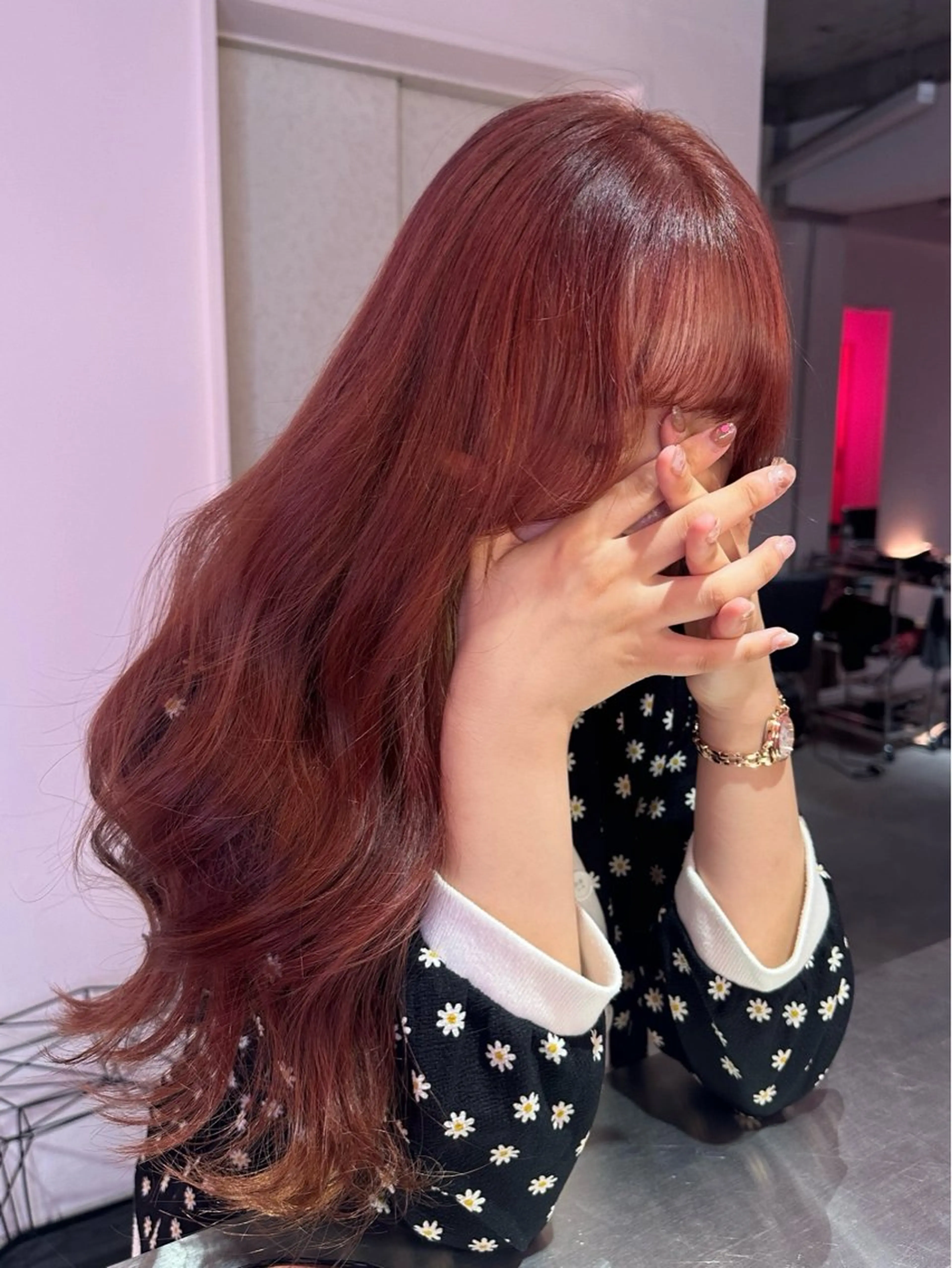 ロング レッドブラウン ブリーチカラー /MAHIROのヘアスタイル