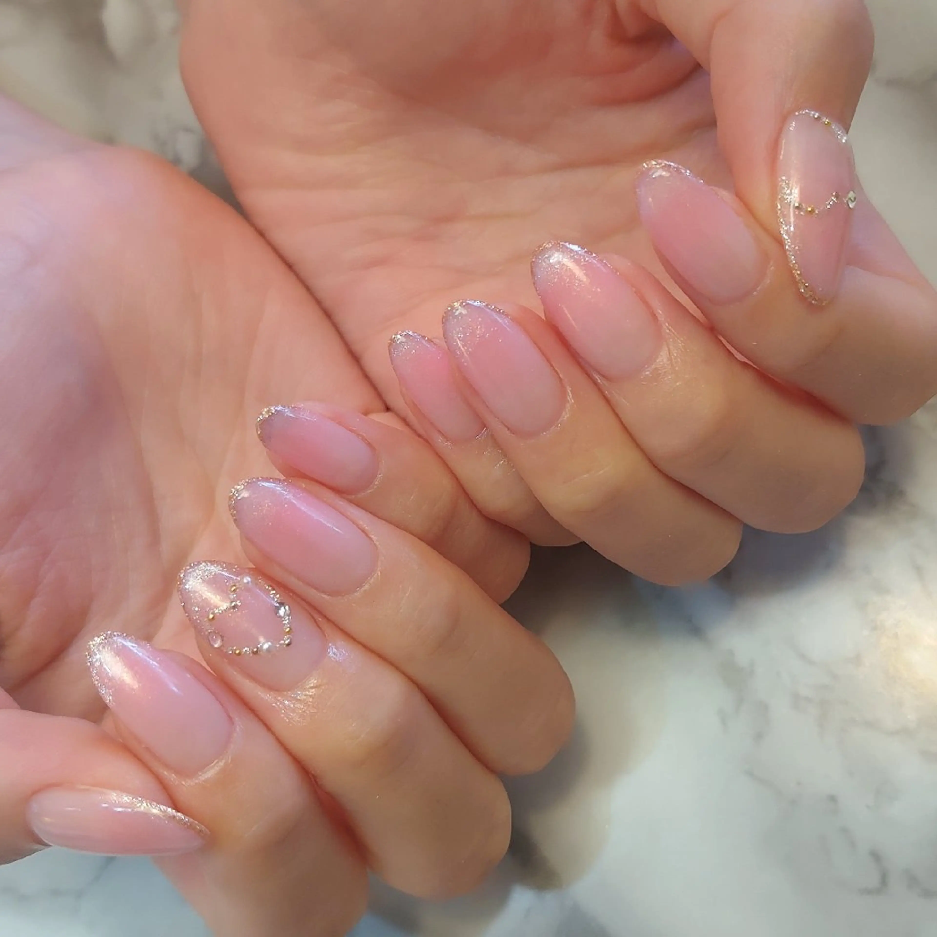 ネイル キラキラネイル ジェヌインネイル 河内のネイルデザイン