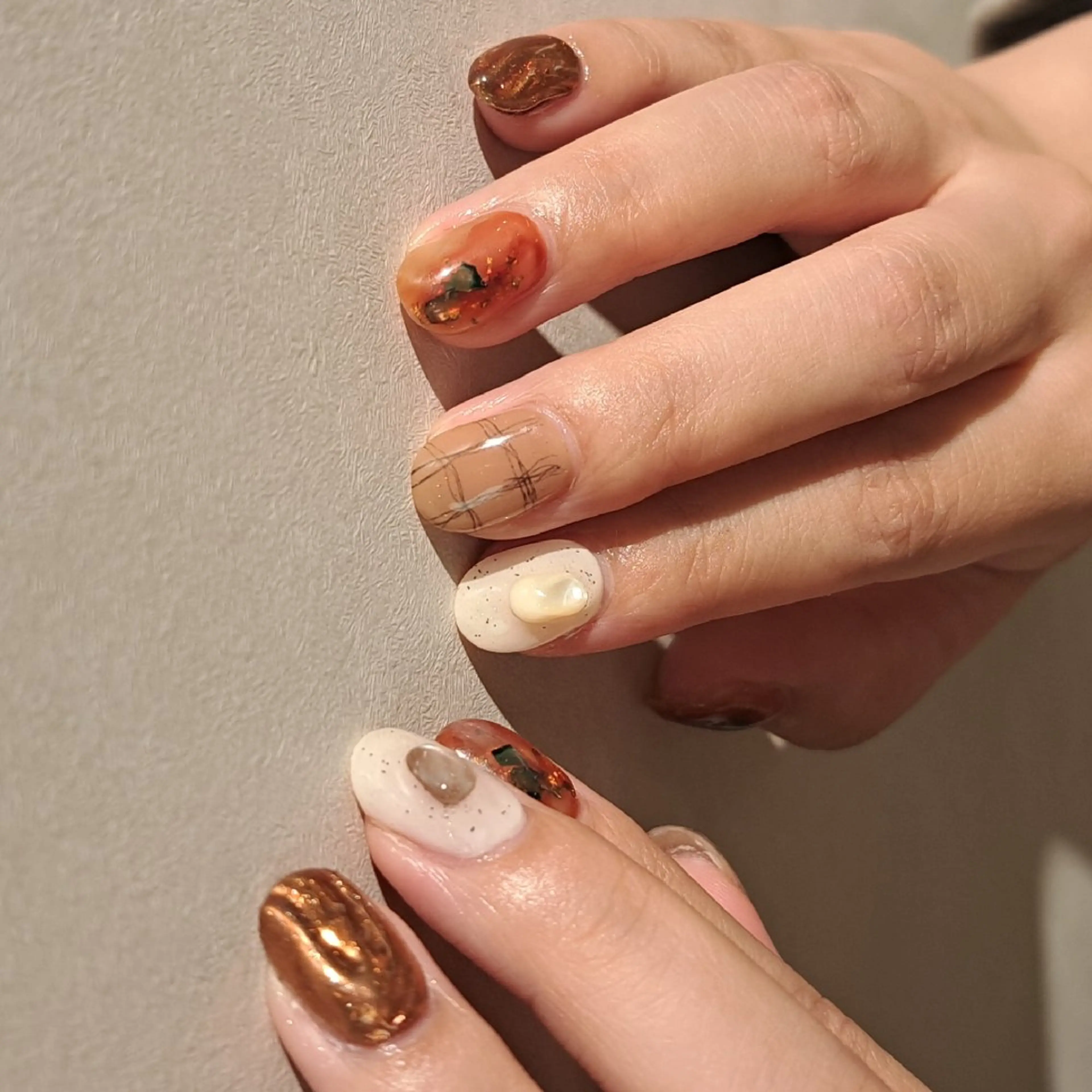 ネイル アートネイル ブラウン 持ち込み ニュアンスネイル ハンドネイル Nail mood デザイン持ち込みokのネイルデザイン