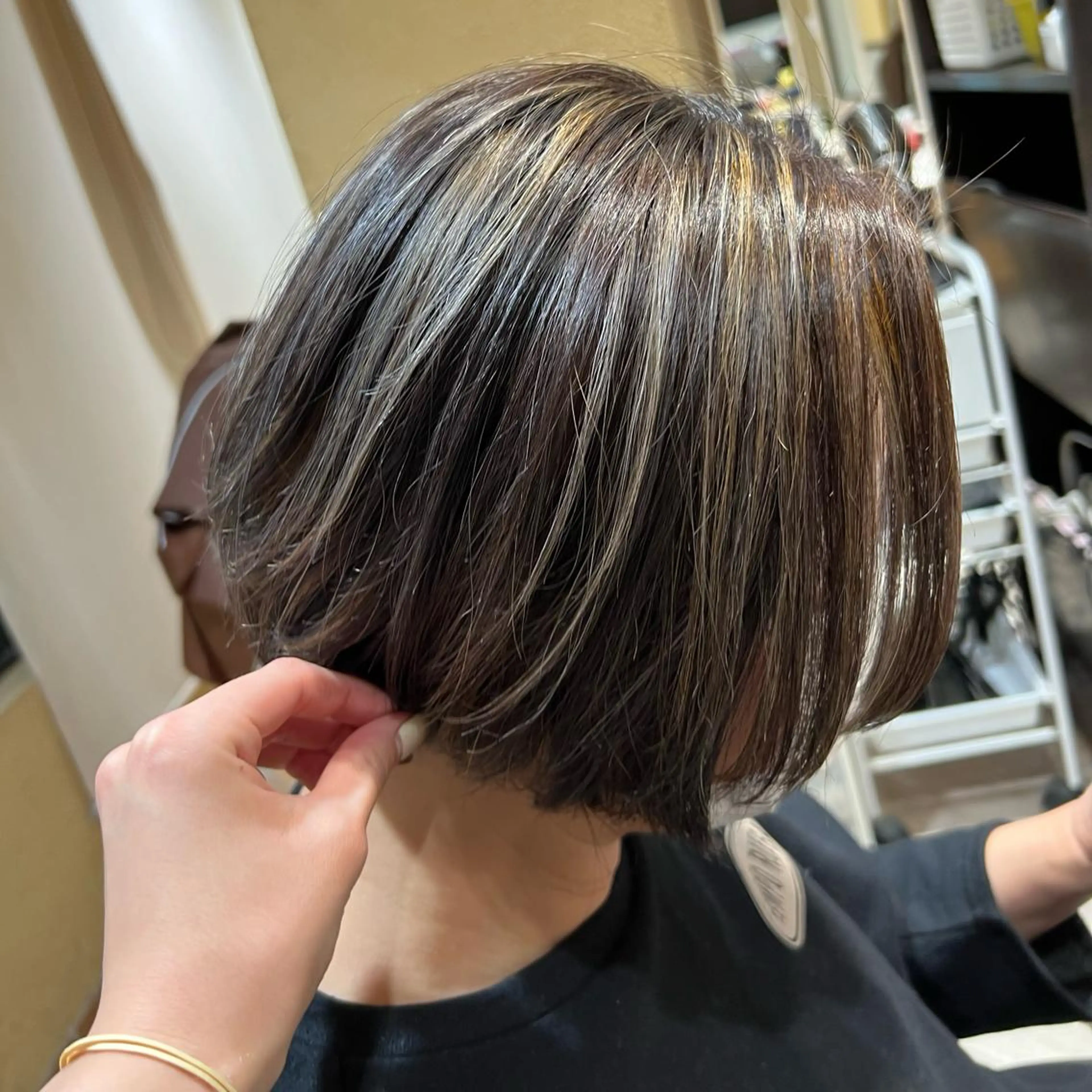 カラー ハイライトカラー 平山 美緒のヘアスタイル