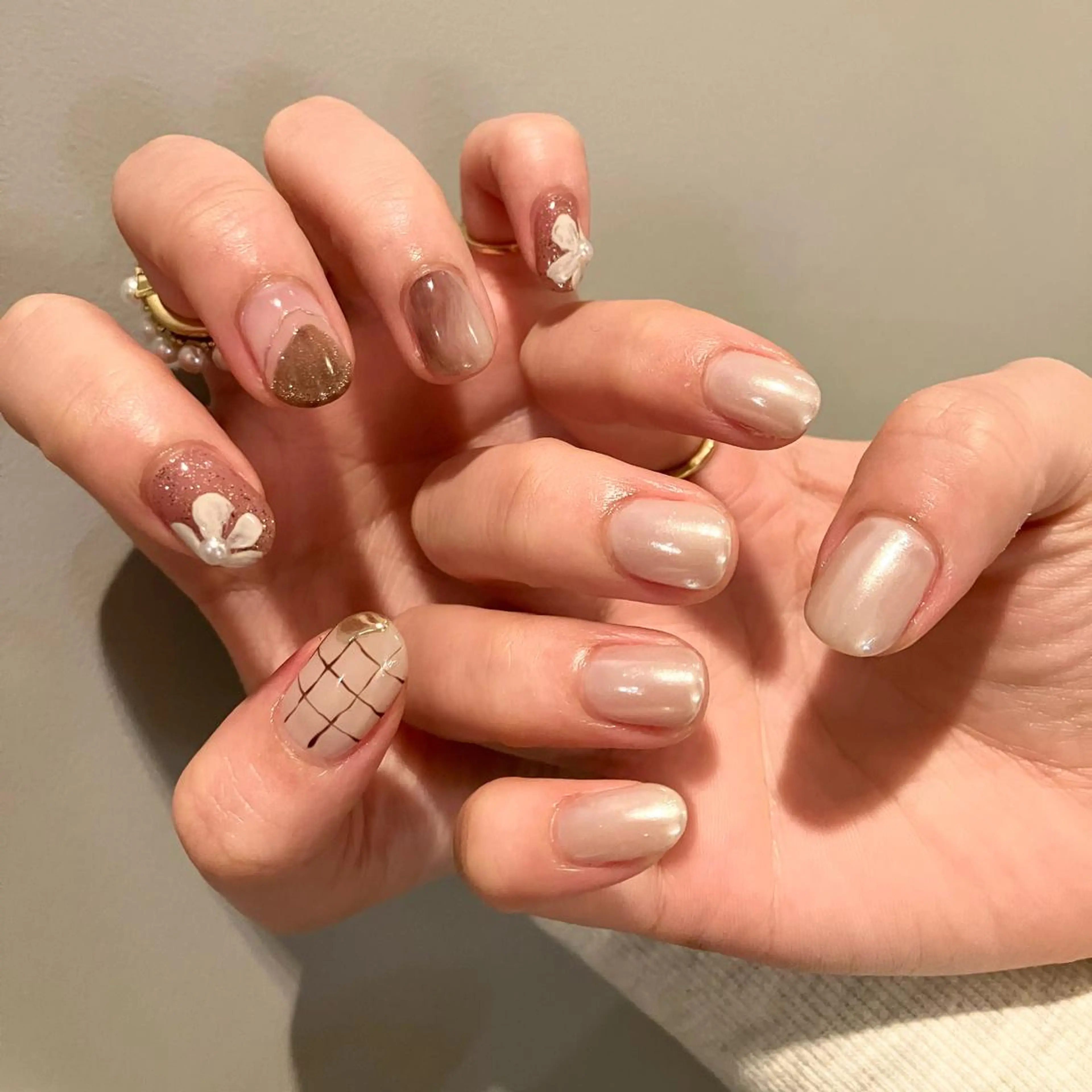 ネイル ハンドネイル ウシク ミユキのネイルデザイン