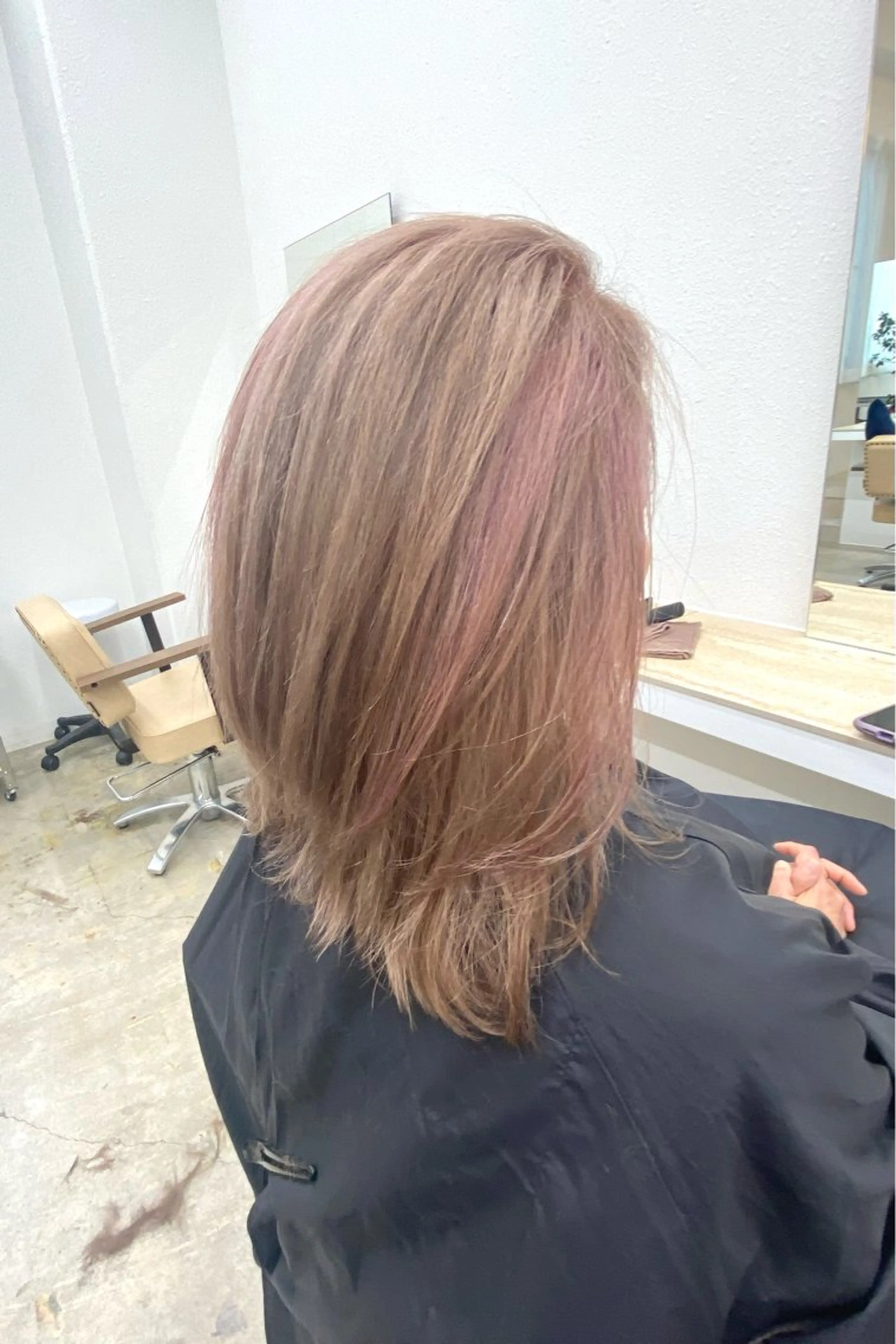 ミディアム カラー ブリーチ デザインカラー カット ヘアカラー トリートメント BOB🌟ハイトーン /ブリーチ/TAKUのヘアスタイル