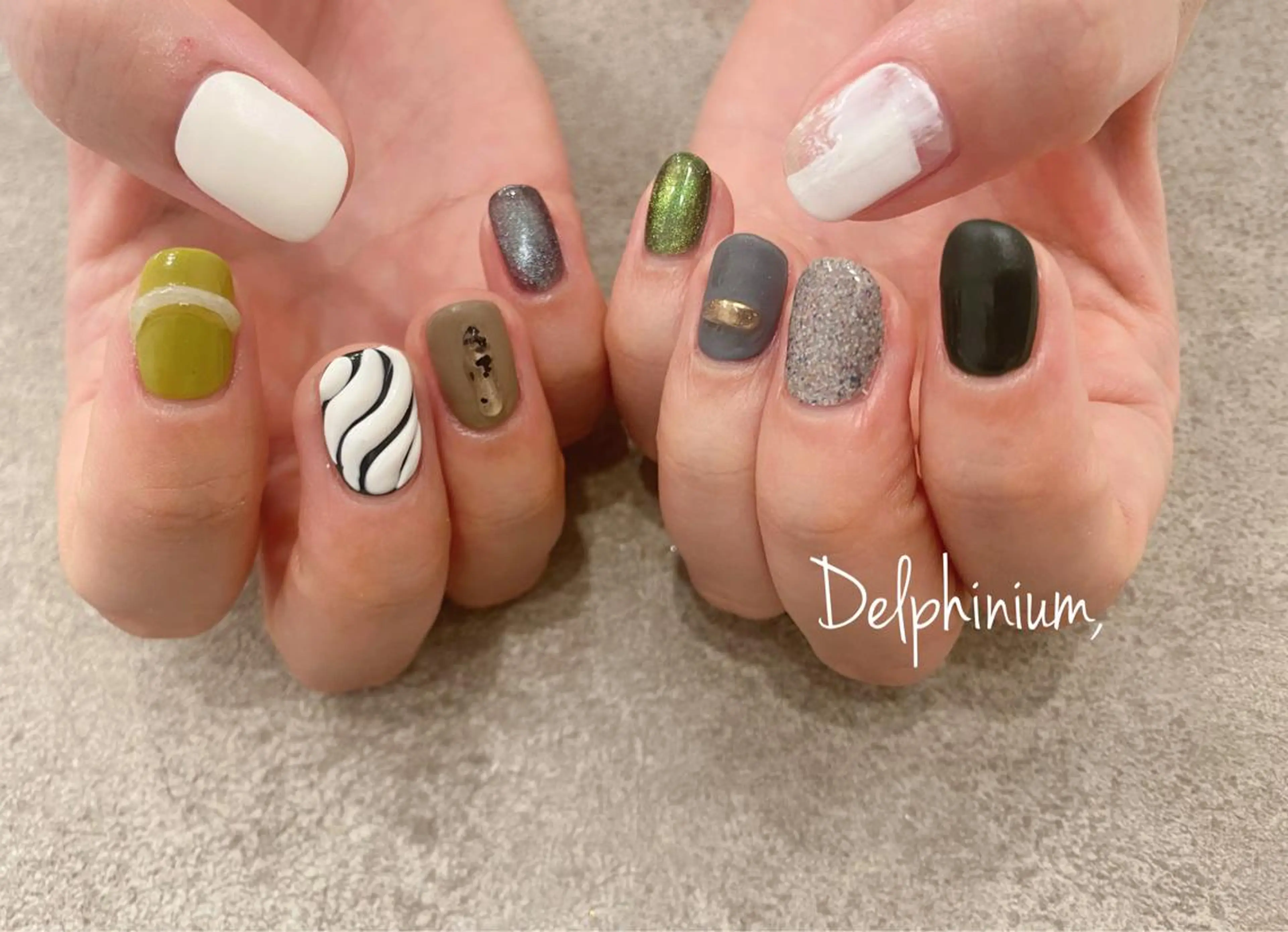 ネイル 卒業式 ハンドネイル 岡本 友恵のネイルデザイン