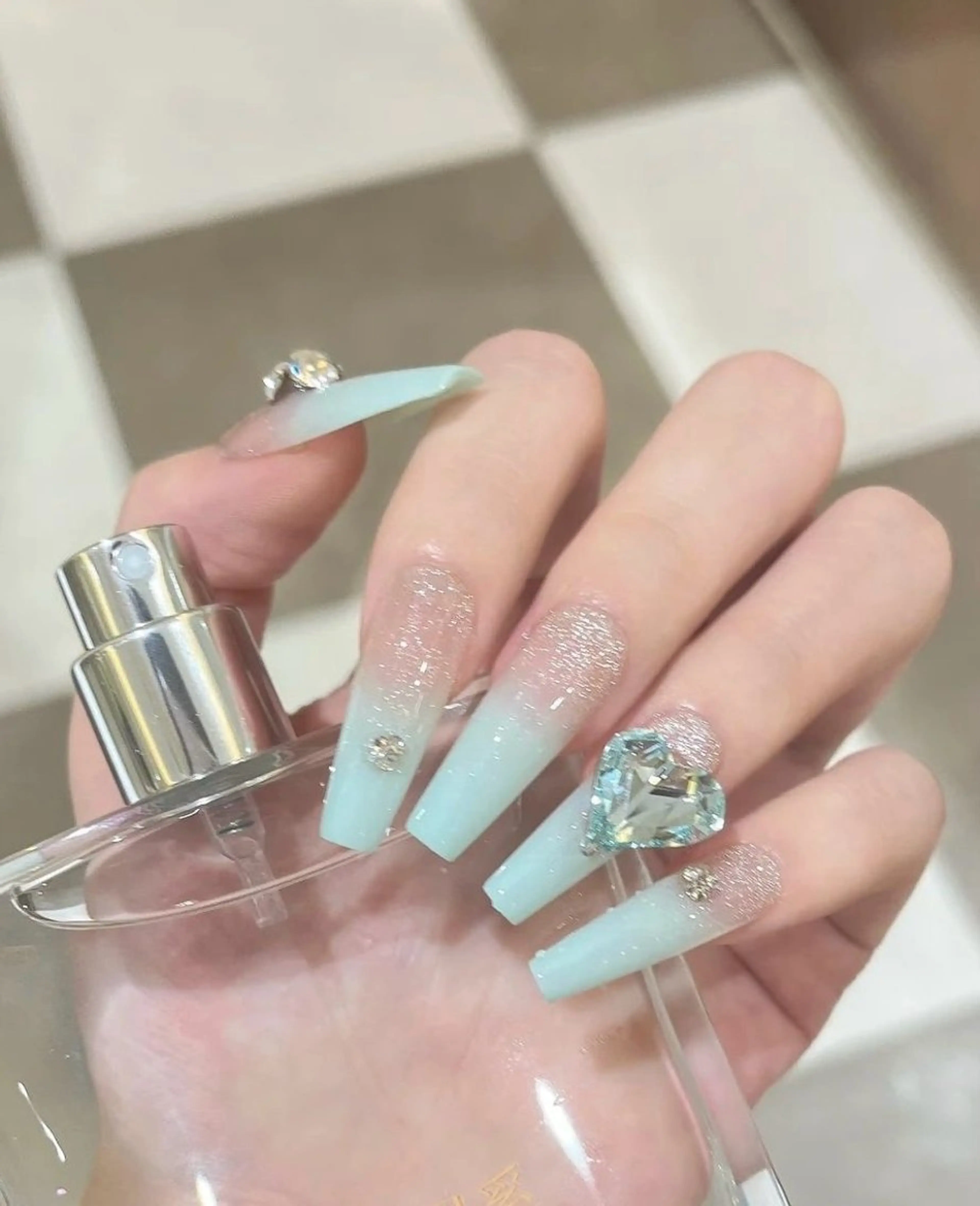 カラー グラデーションカラー ハンドネイル AIN Nailのネイルデザイン