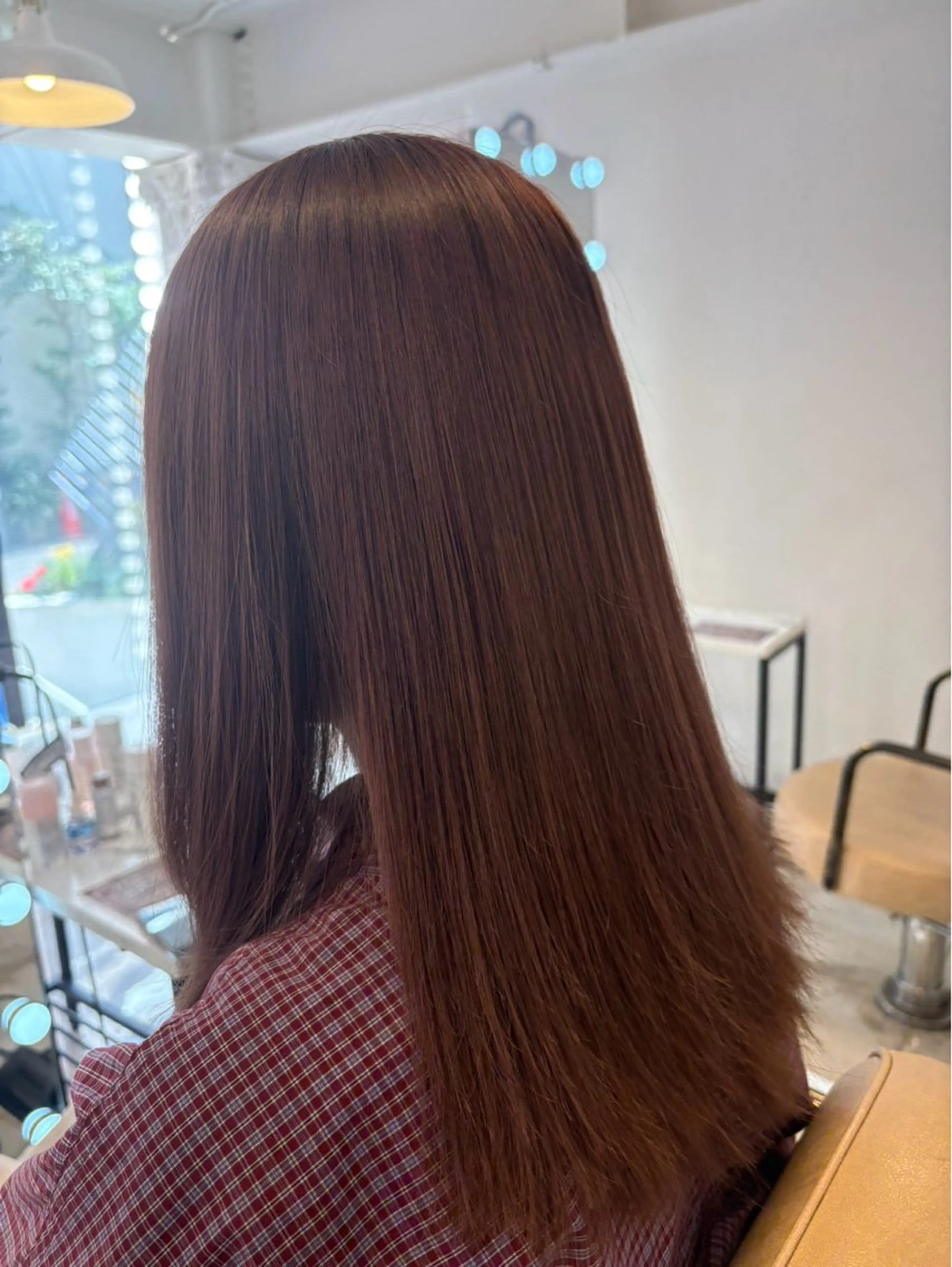 セミロング カラー フクダ レンのヘアスタイル