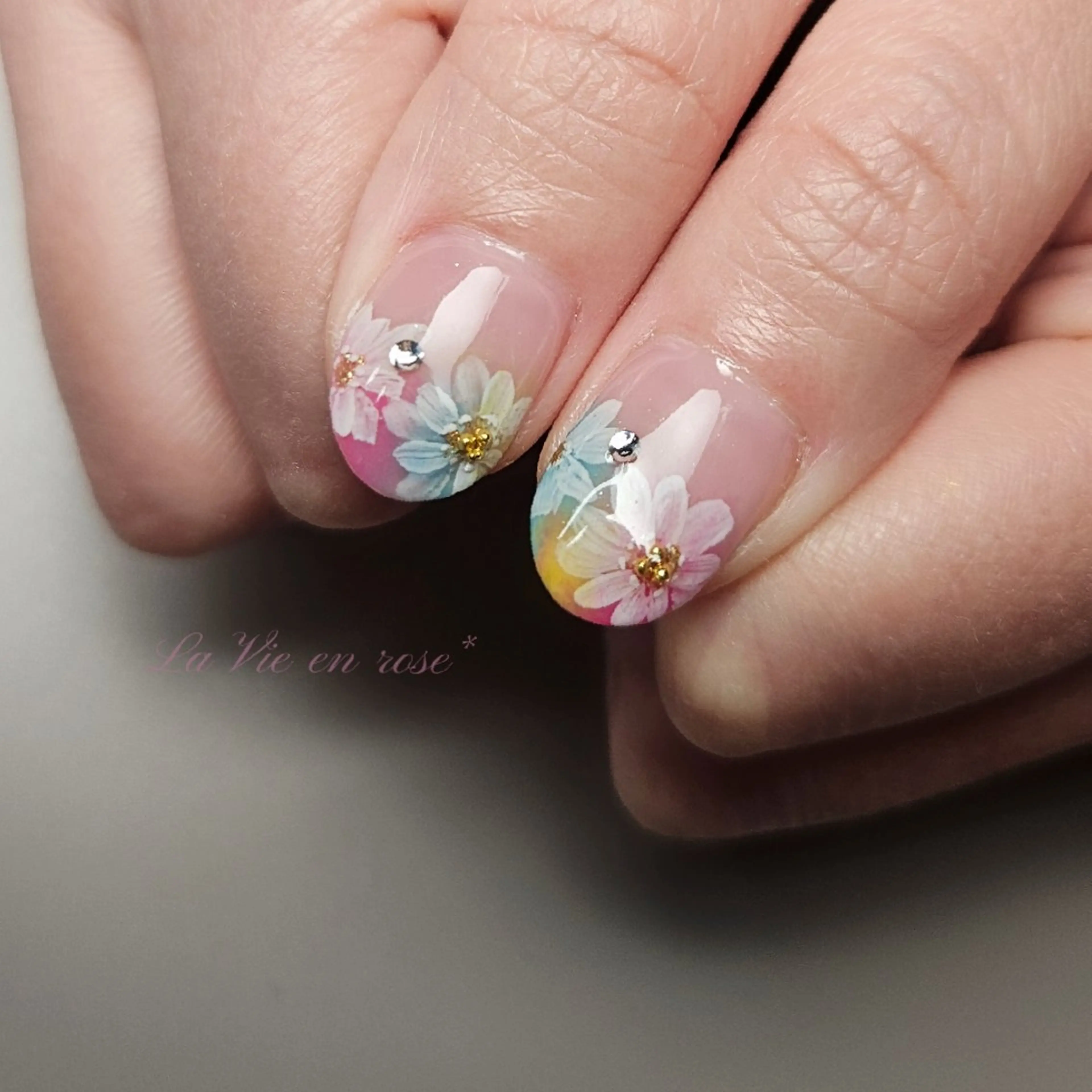 ネイル フラワーネイル ラヴィアン ローズのネイルデザイン