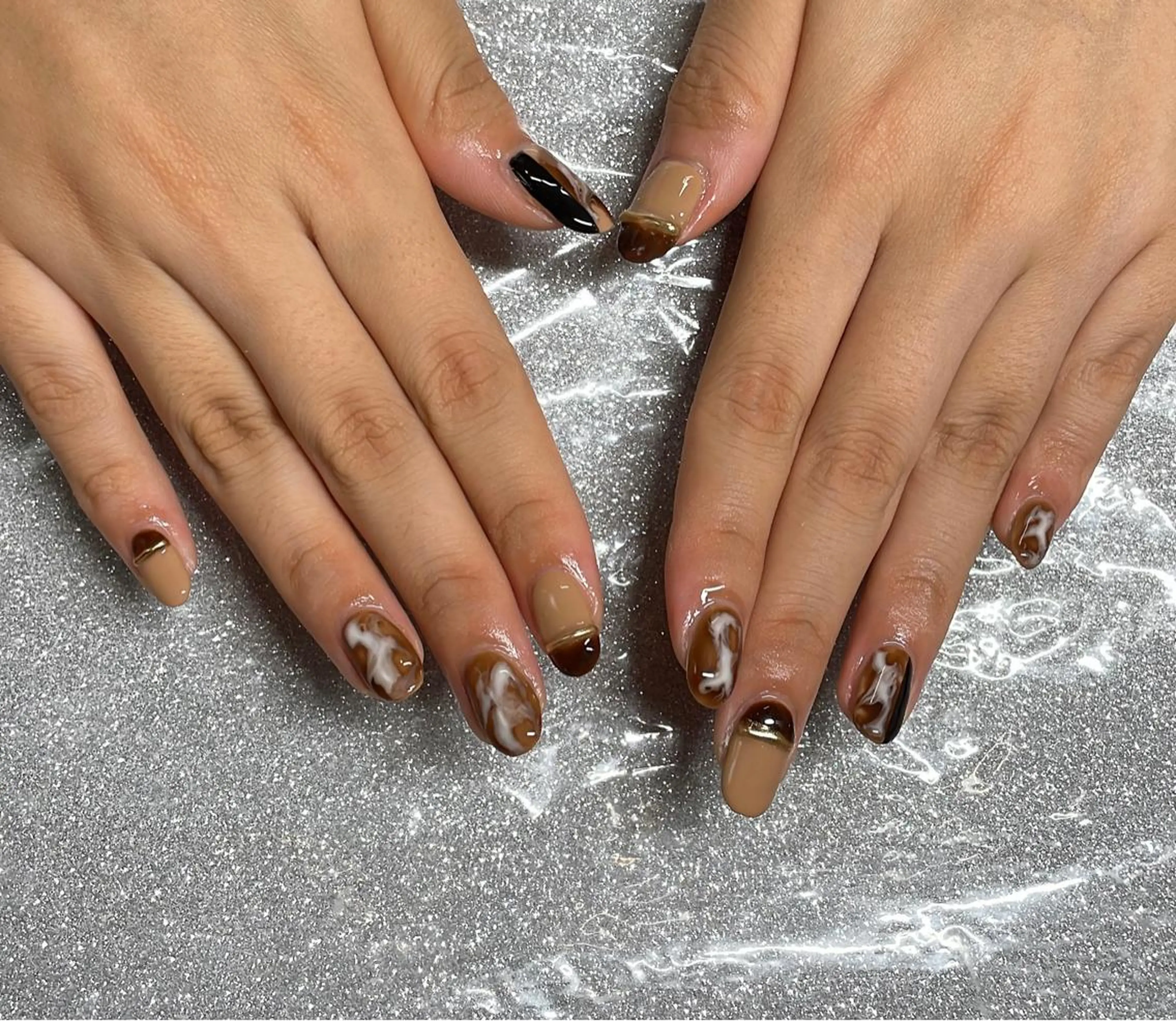 ネイル ハンドネイル VIERU 🌈🎀💖のネイルデザイン