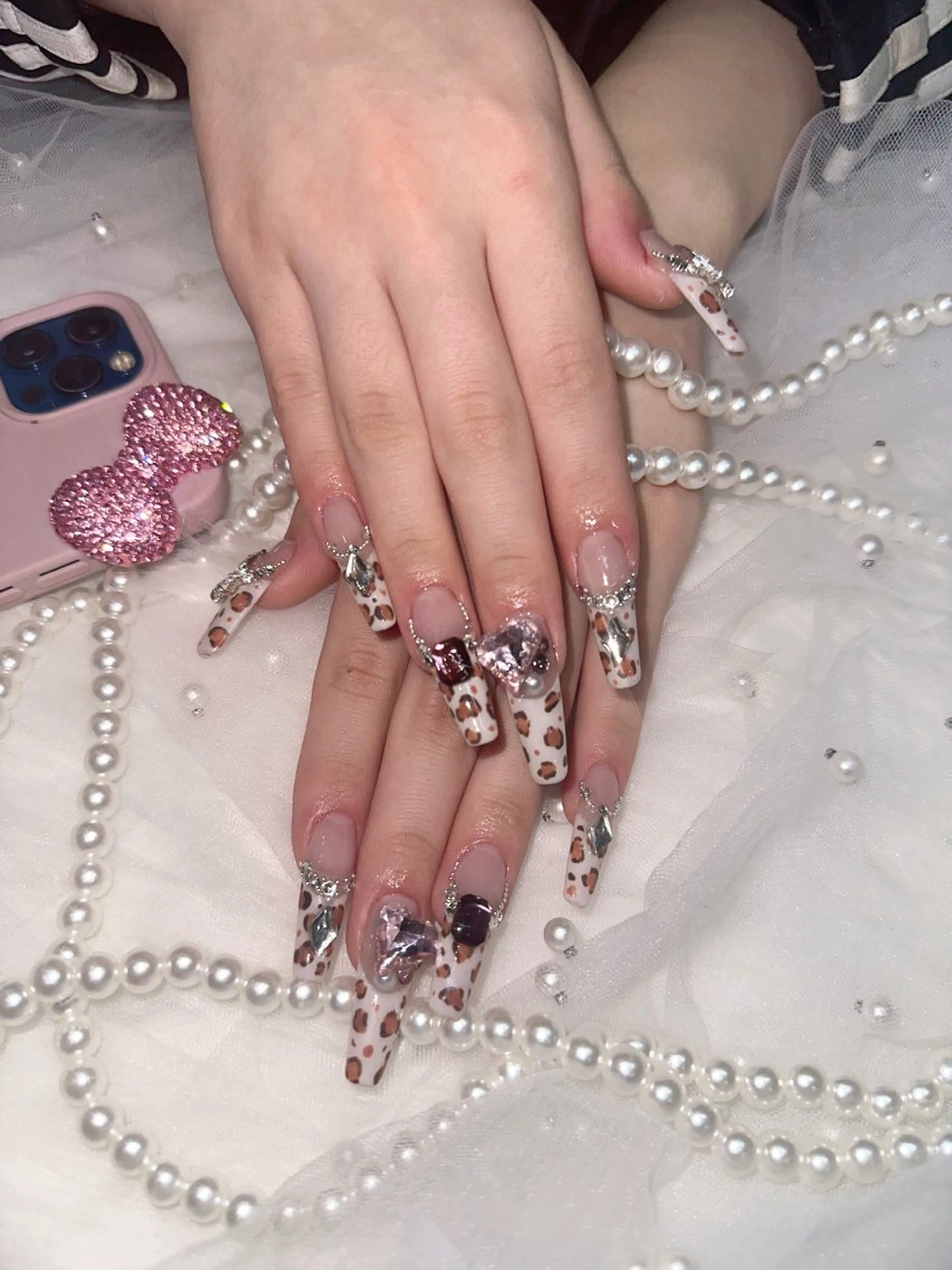 ネイル アニマル柄 アートネイル フレンチネイル スカルプネイル ワンホンネイル icy nail れいあのネイルデザイン