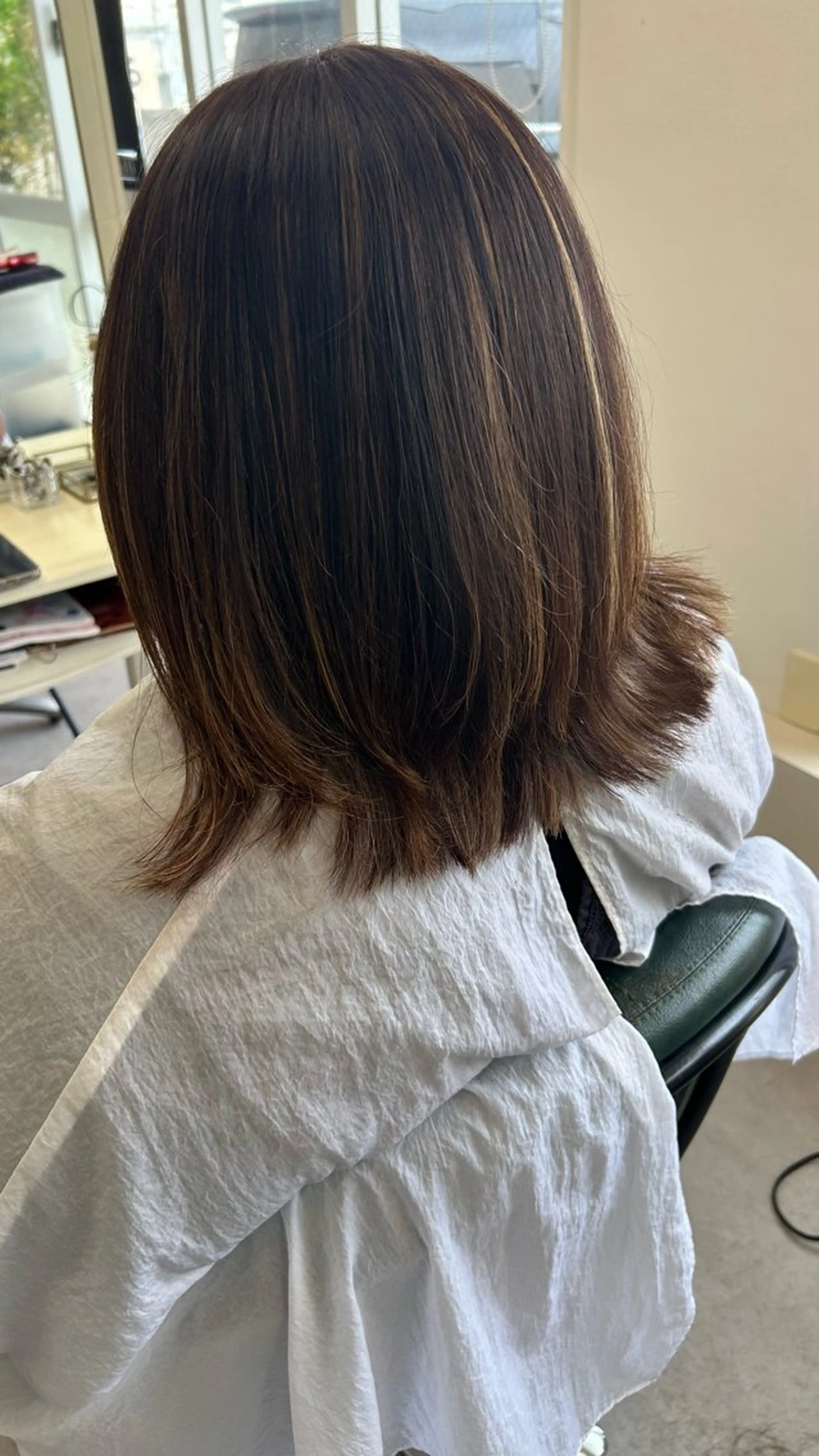 ミディアム TERUYA shionのヘアスタイル