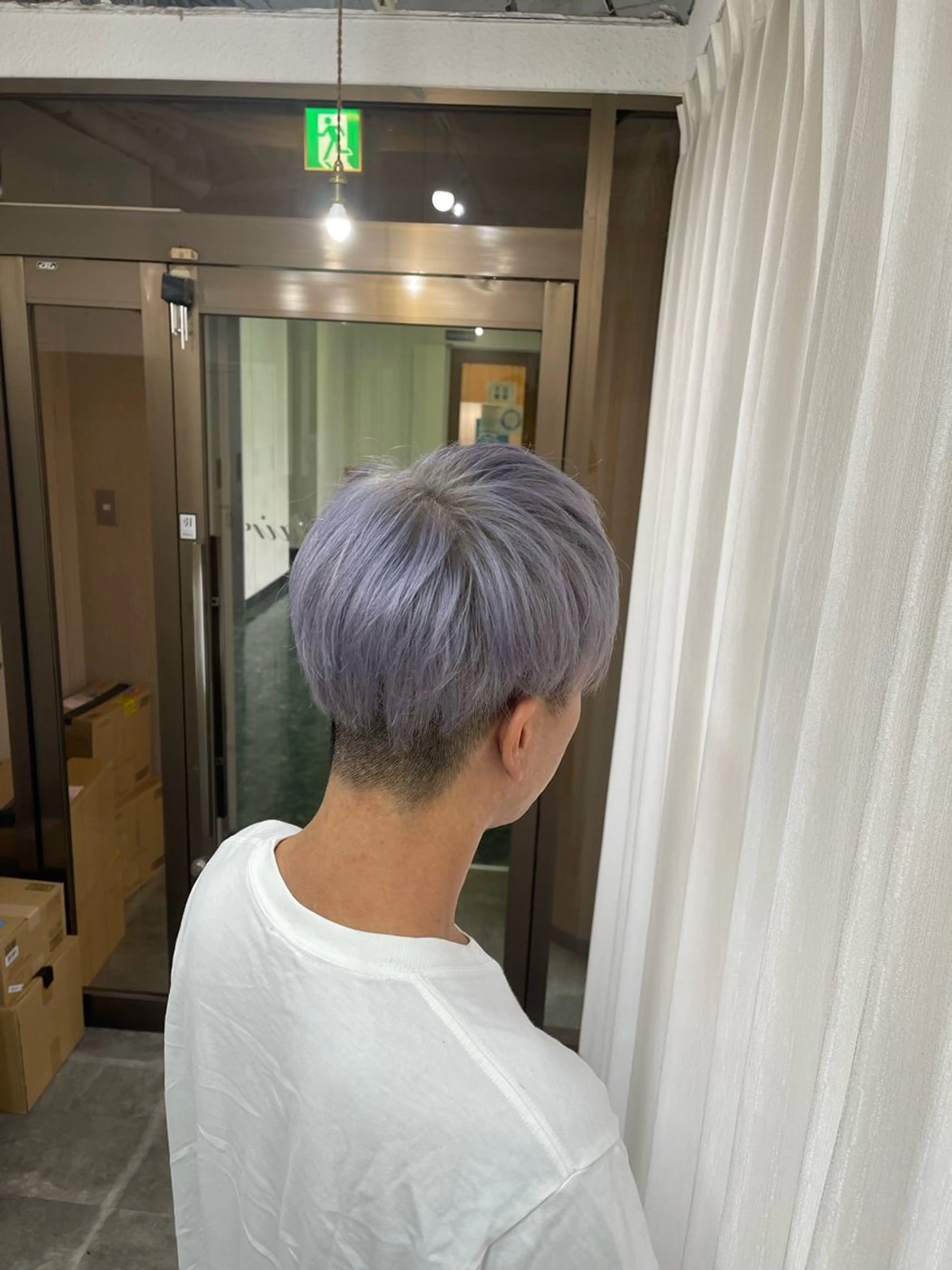 ショート カラー ブリーチ ケアブリーチ デザインカラー ダブルカラー シルバー カット ヘアカラー トリートメント ダブルカラー/ 髪質改善💎安藤のヘアスタイル