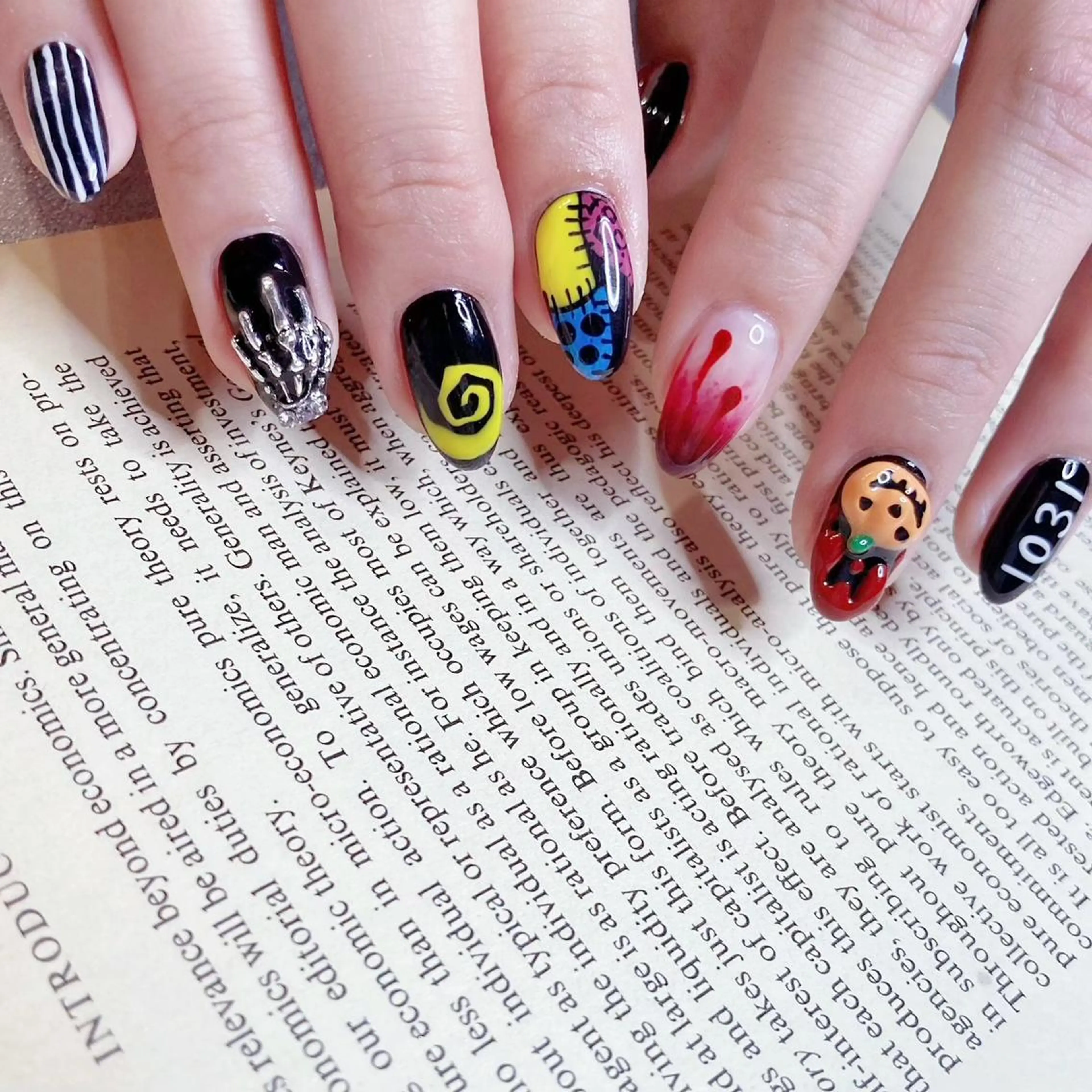 ネイル NOIROUGE所属・NOI ROUGEのネイルデザイン