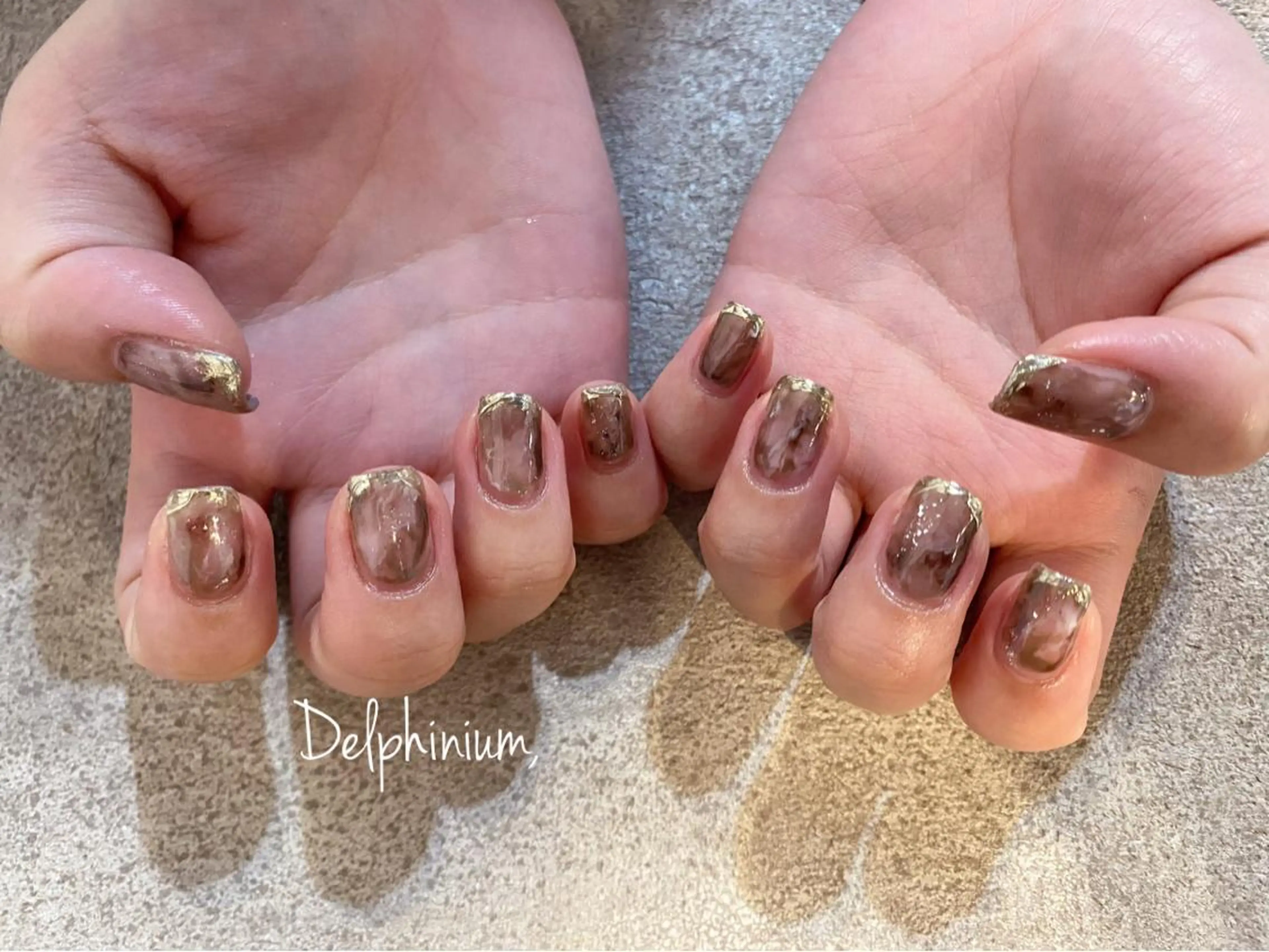 ロング ネイル フレンチネイル ニュアンスネイル ハンドネイル 岡本 友恵のネイルデザイン