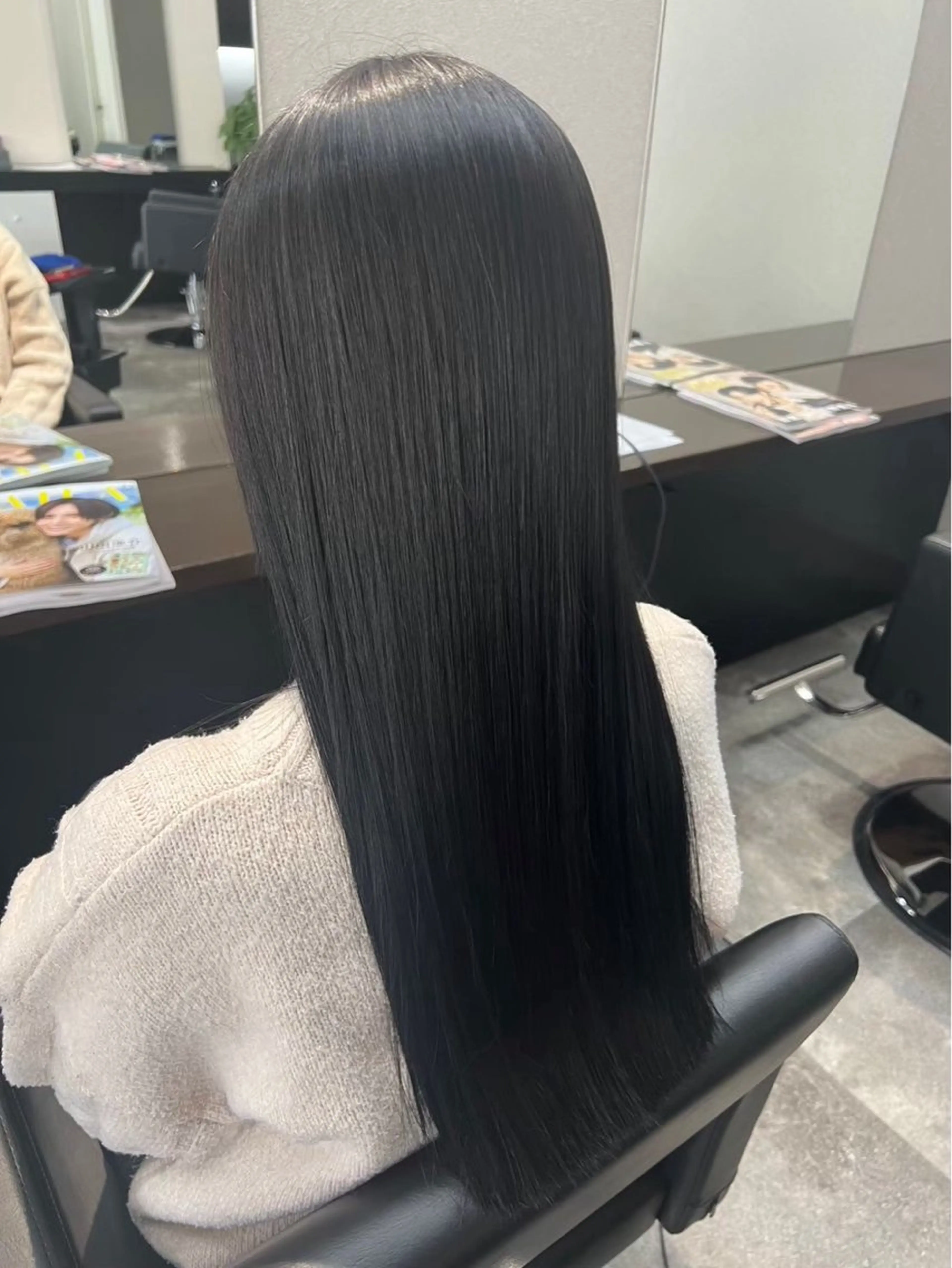 ロング カラー Le Lien OURAのヘアスタイル