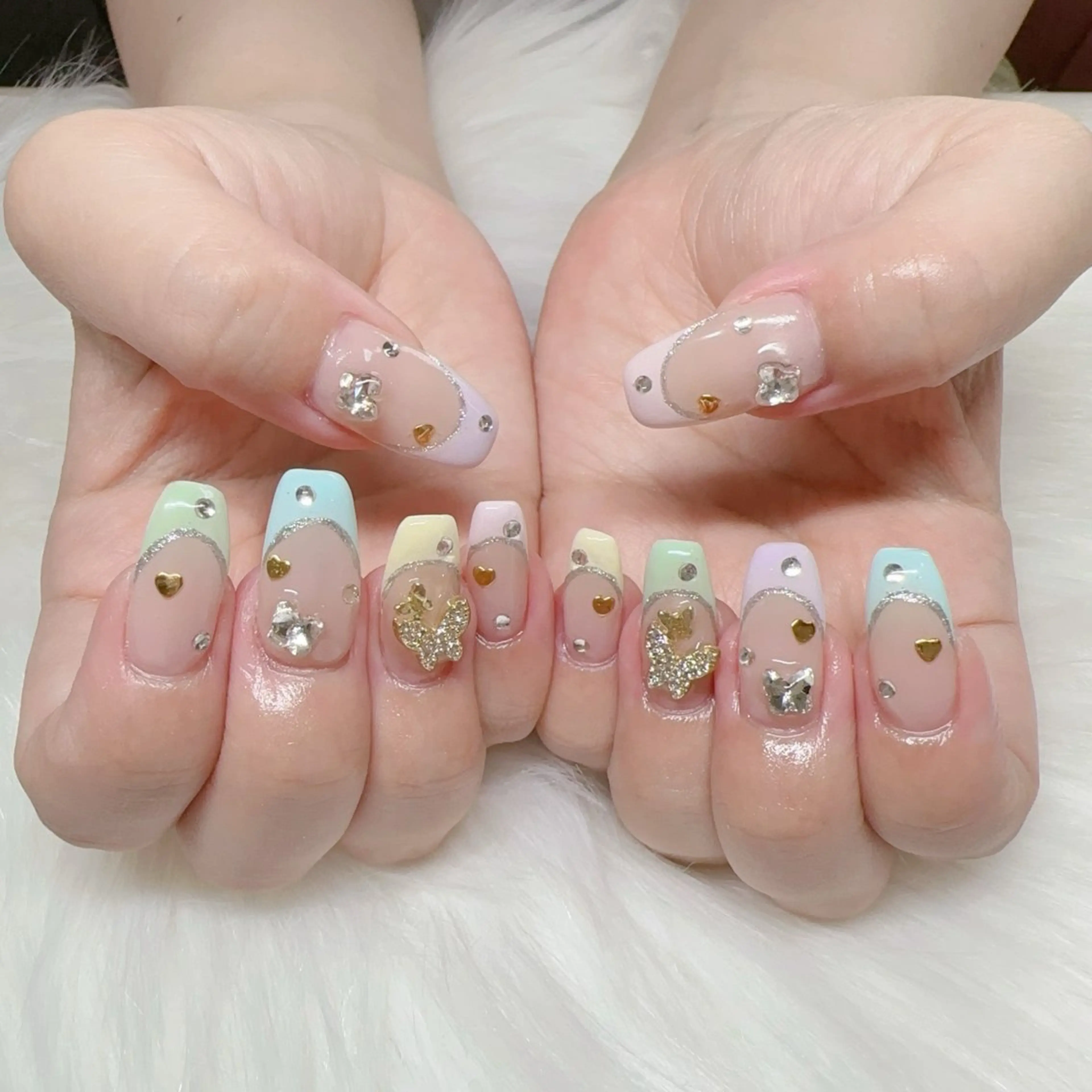 ネイル フレンチネイル nail saron Aphrisのネイルデザイン