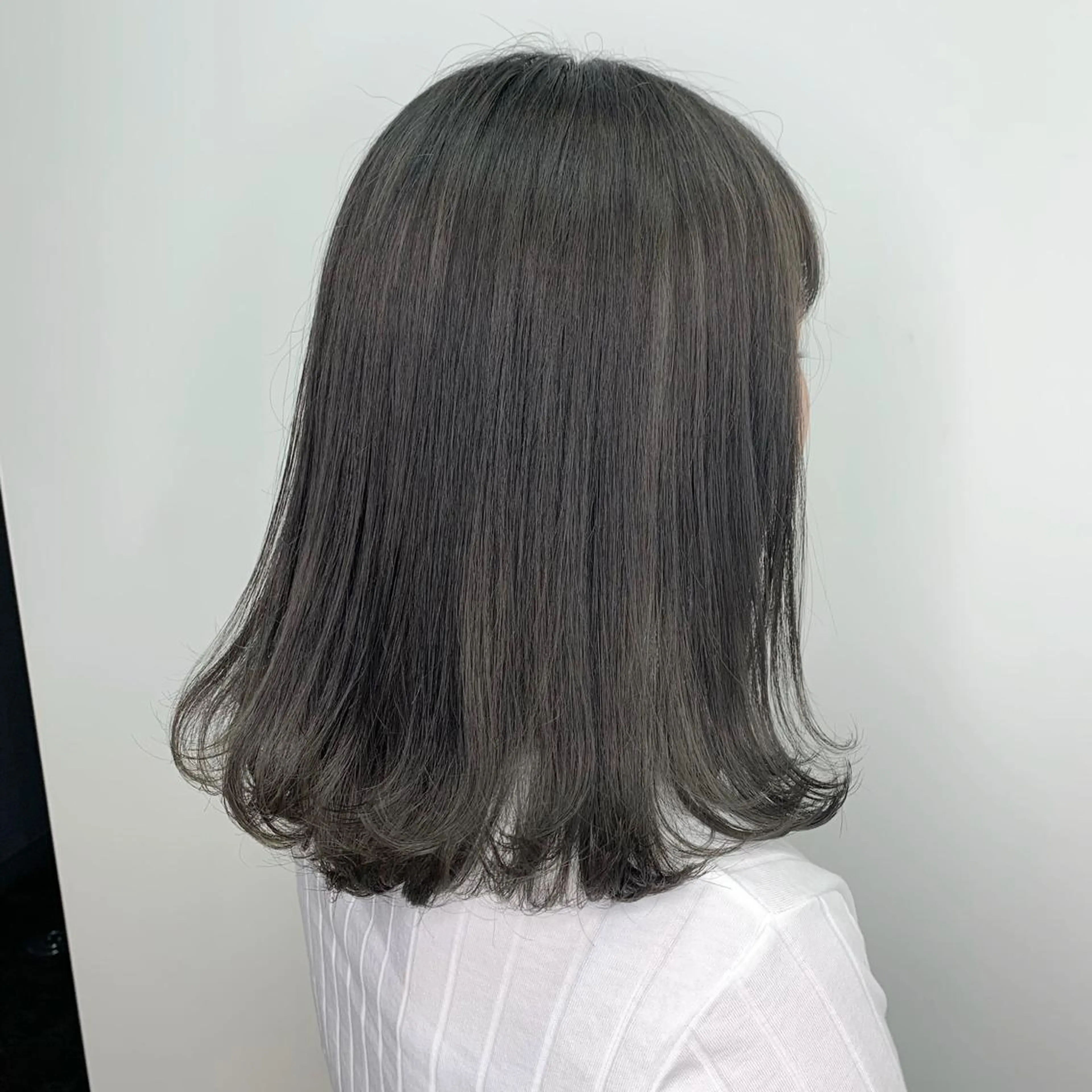 ミディアム カラー カット 𖧷 ⁺. 大人ヘア Yui 𓂃𓈒𓏸のヘアスタイル