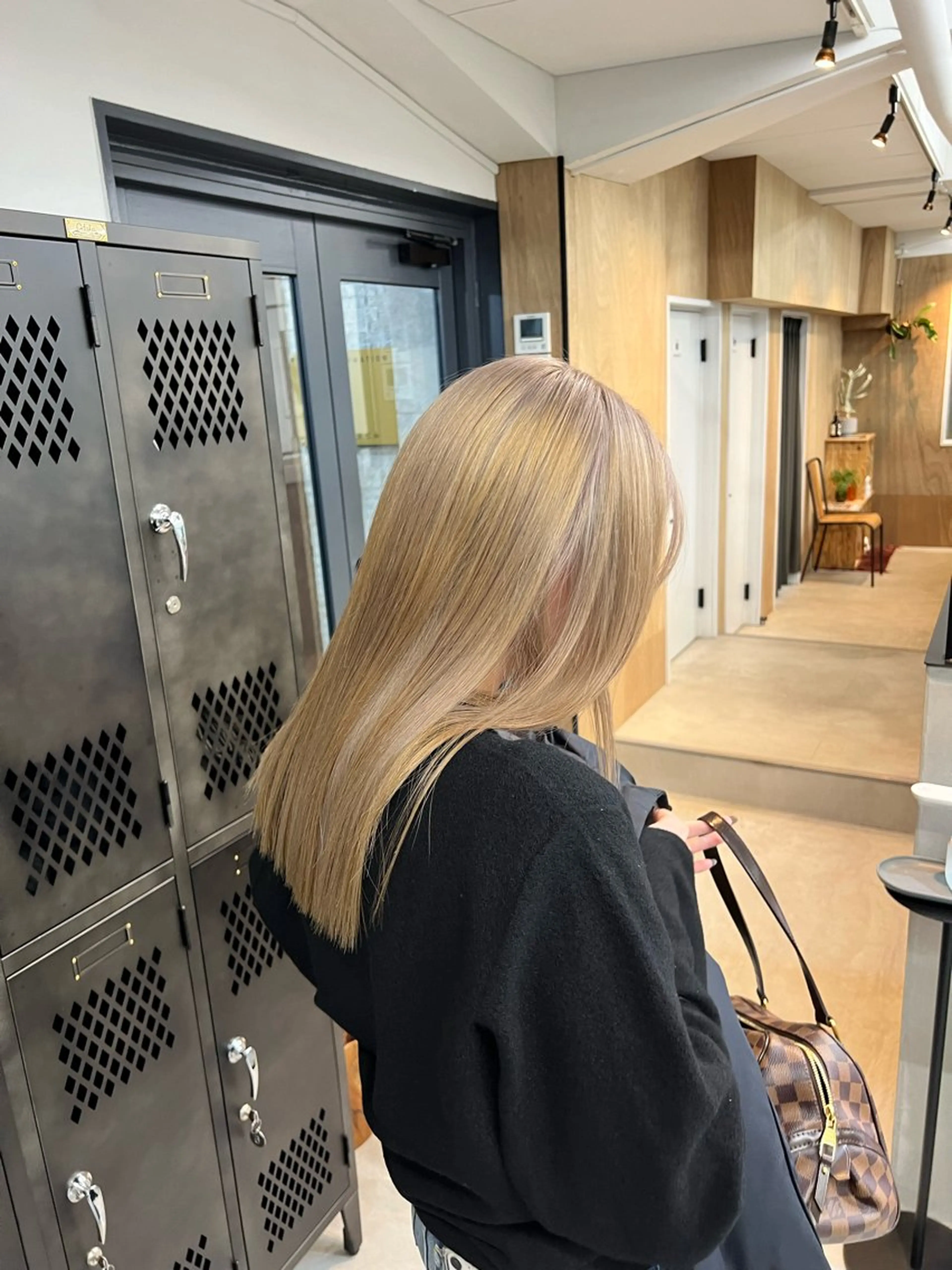 セミロング INORI @de2poのヘアスタイル