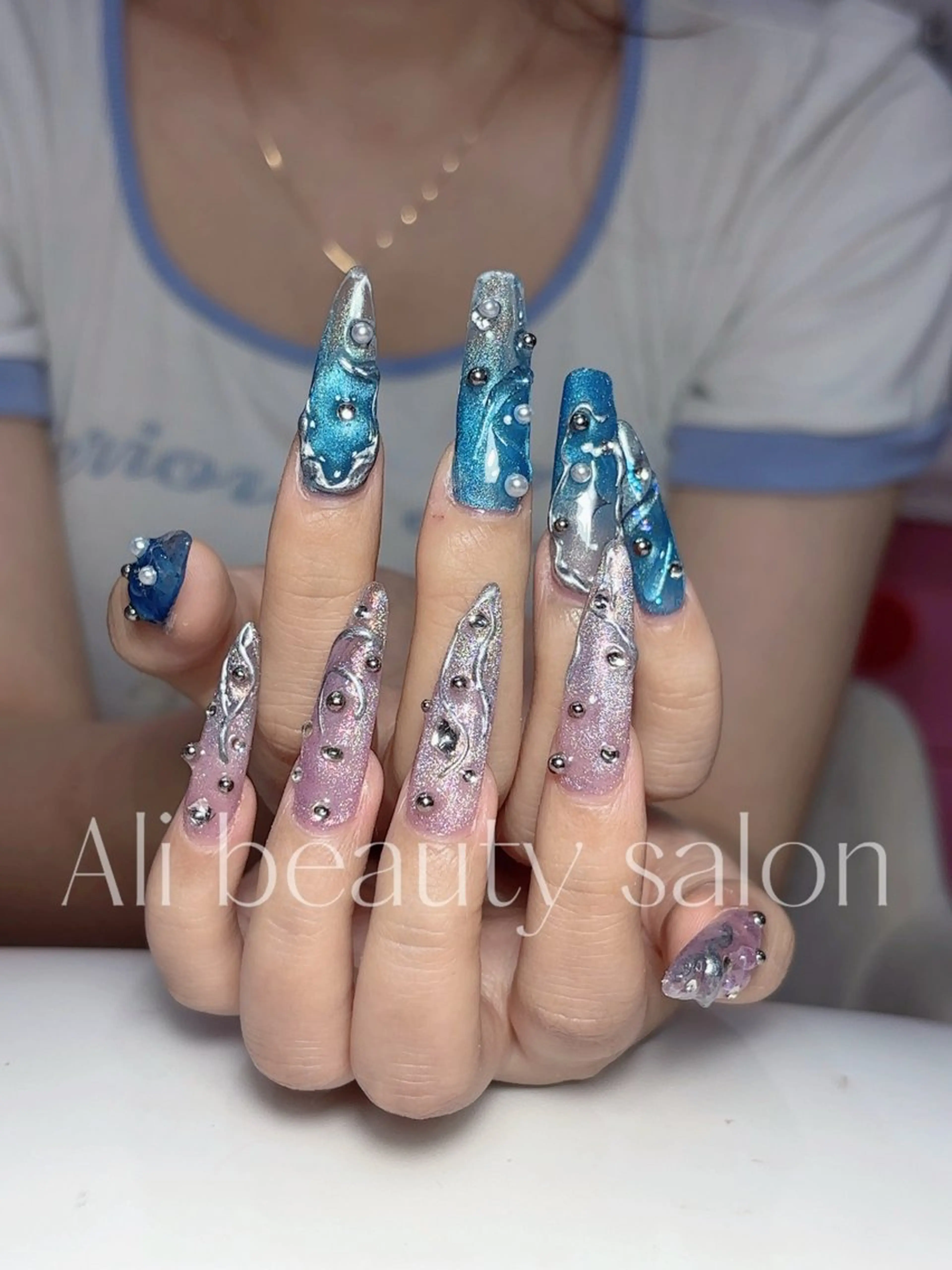 ネイル アートネイル マグネットネイル 持ち込み Ali 新小岩 ネイル専門のネイルデザイン