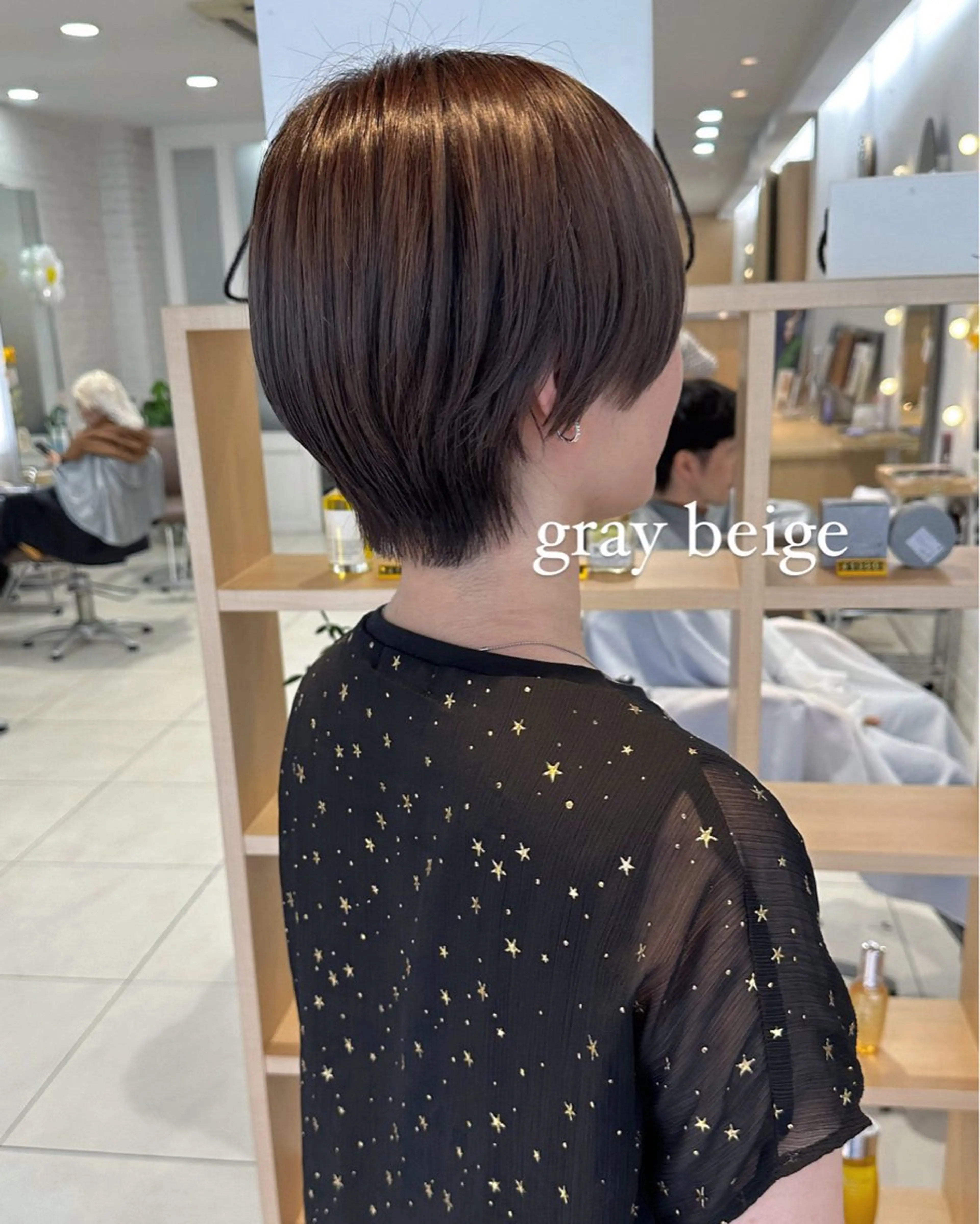 ショート カラー グレージュ ヘアカラー トリートメント 山下恋佳/矢場町/ ブリーチ/ショートのヘアスタイル