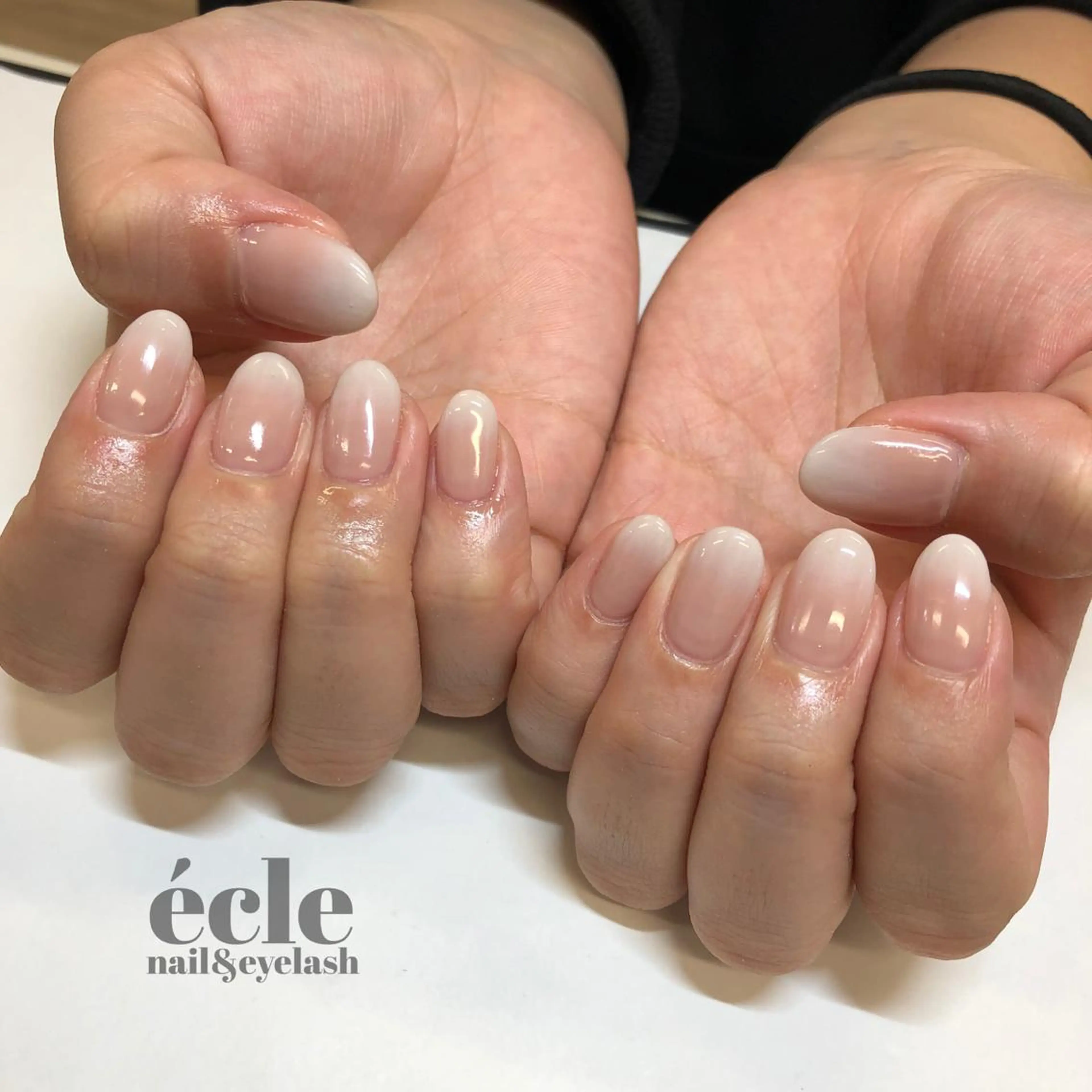 ネイル ハンドネイル écle nail&eyeのネイルデザイン