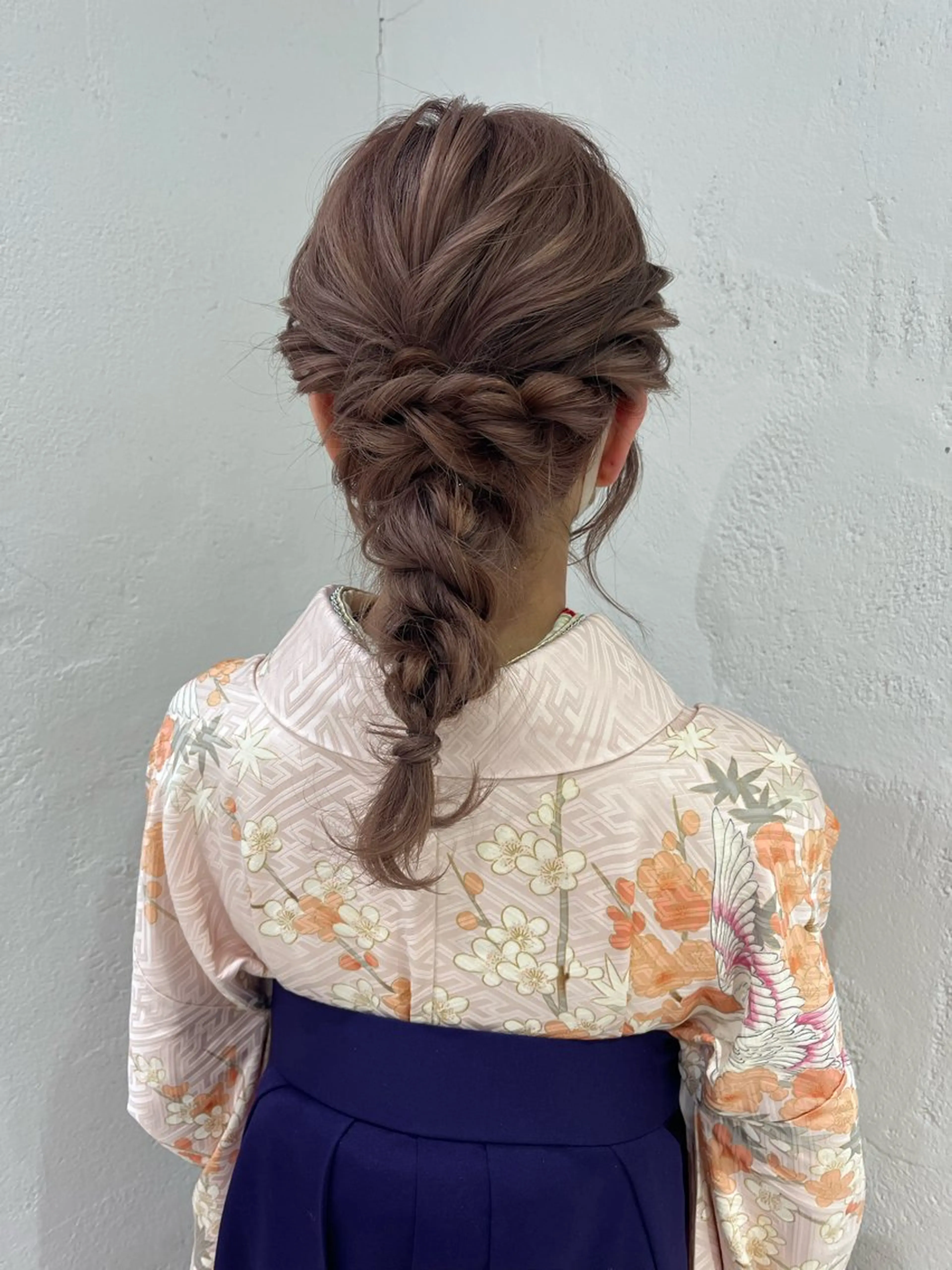 ミディアム ヘアアレンジ 卒業式のヘアスタイル 着付け 透明感カラー/ 髪質改善/レイヤーのヘアスタイル