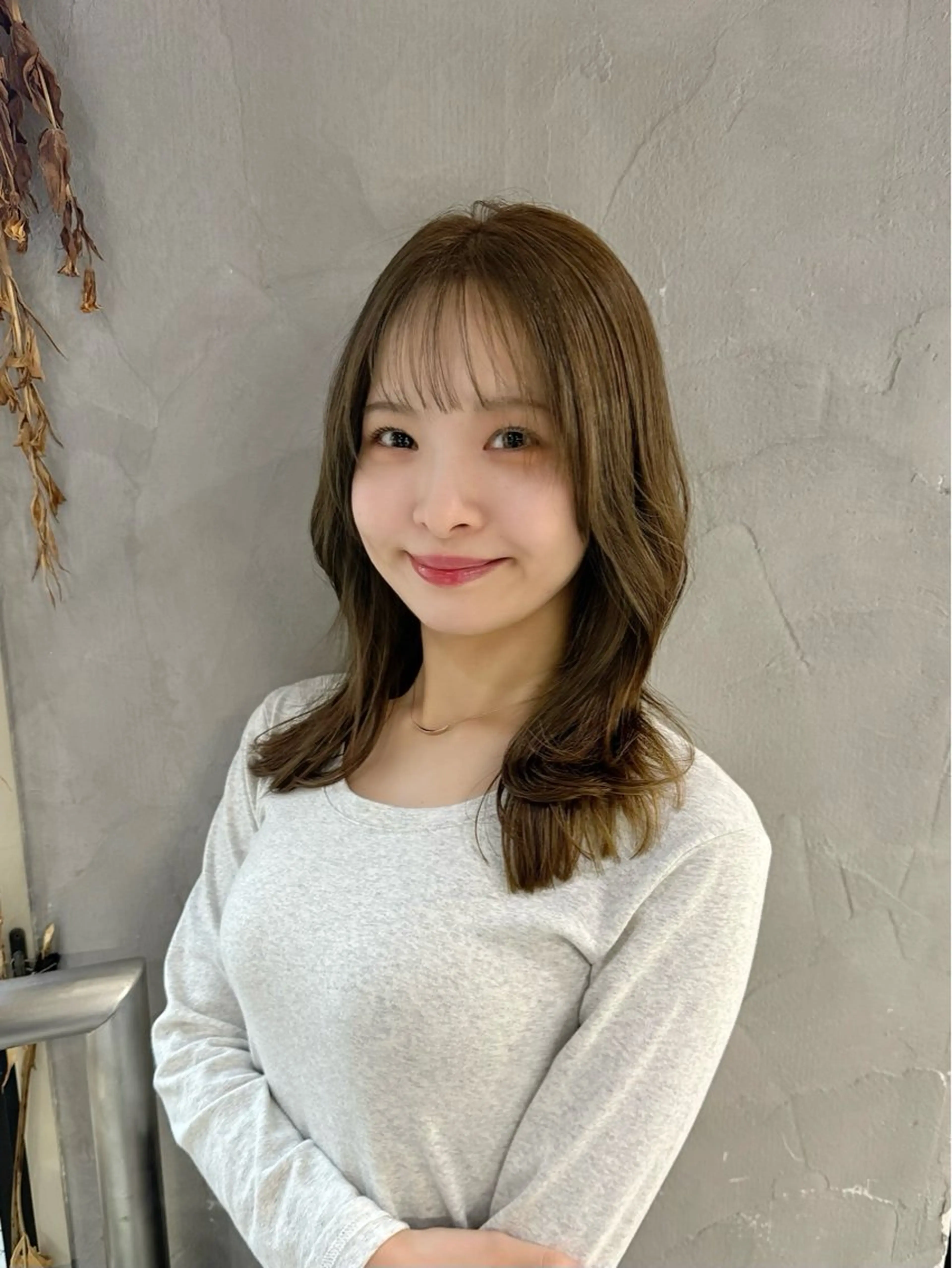 セミロング カラー カット ヘアカラー トリートメント ウルフ/レイヤー🪐 MANAのヘアスタイル