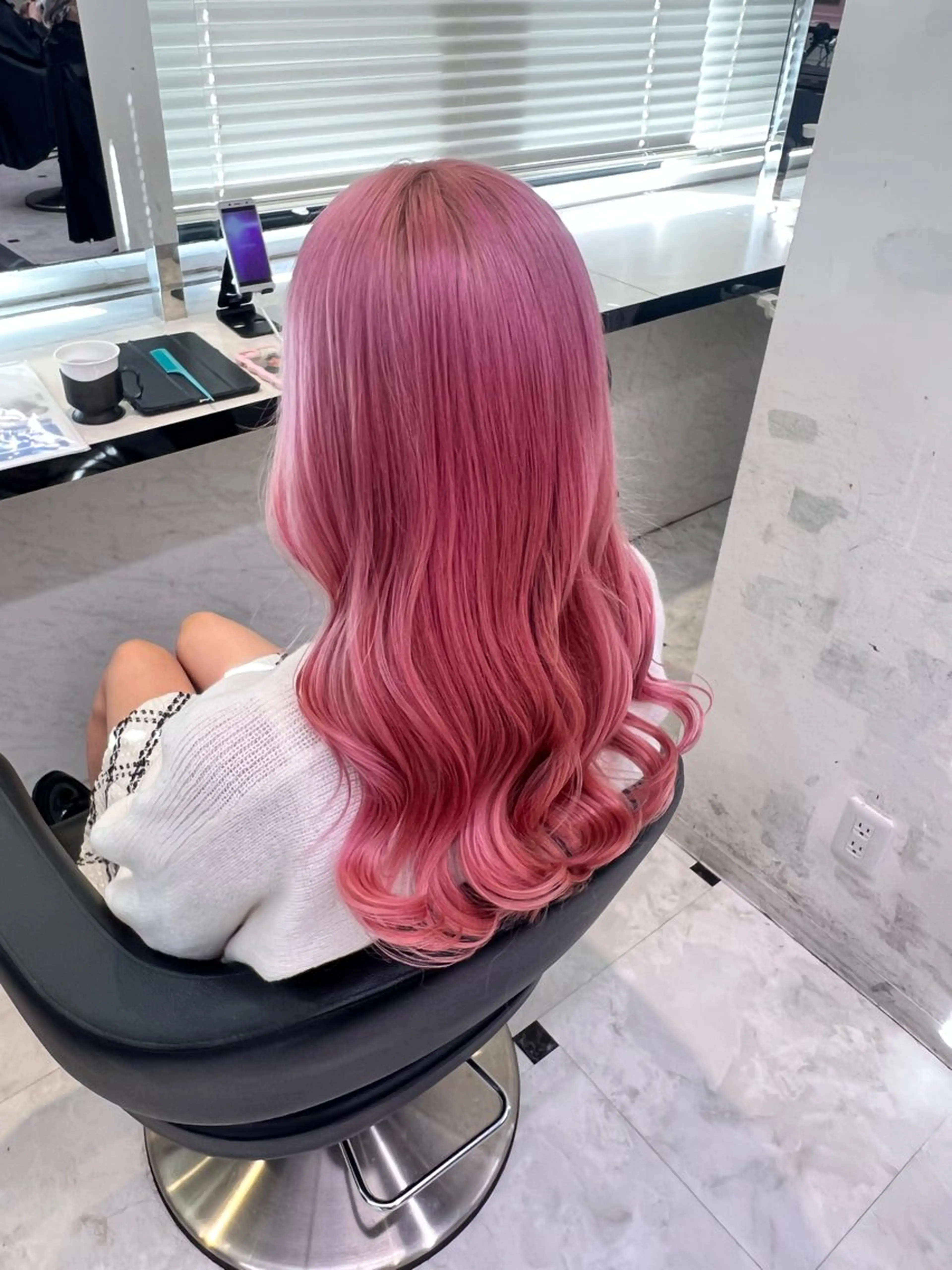 セミロング カラー ヘアアレンジ 💕上野美容師☁ ブリーチ💖サワのヘアスタイル