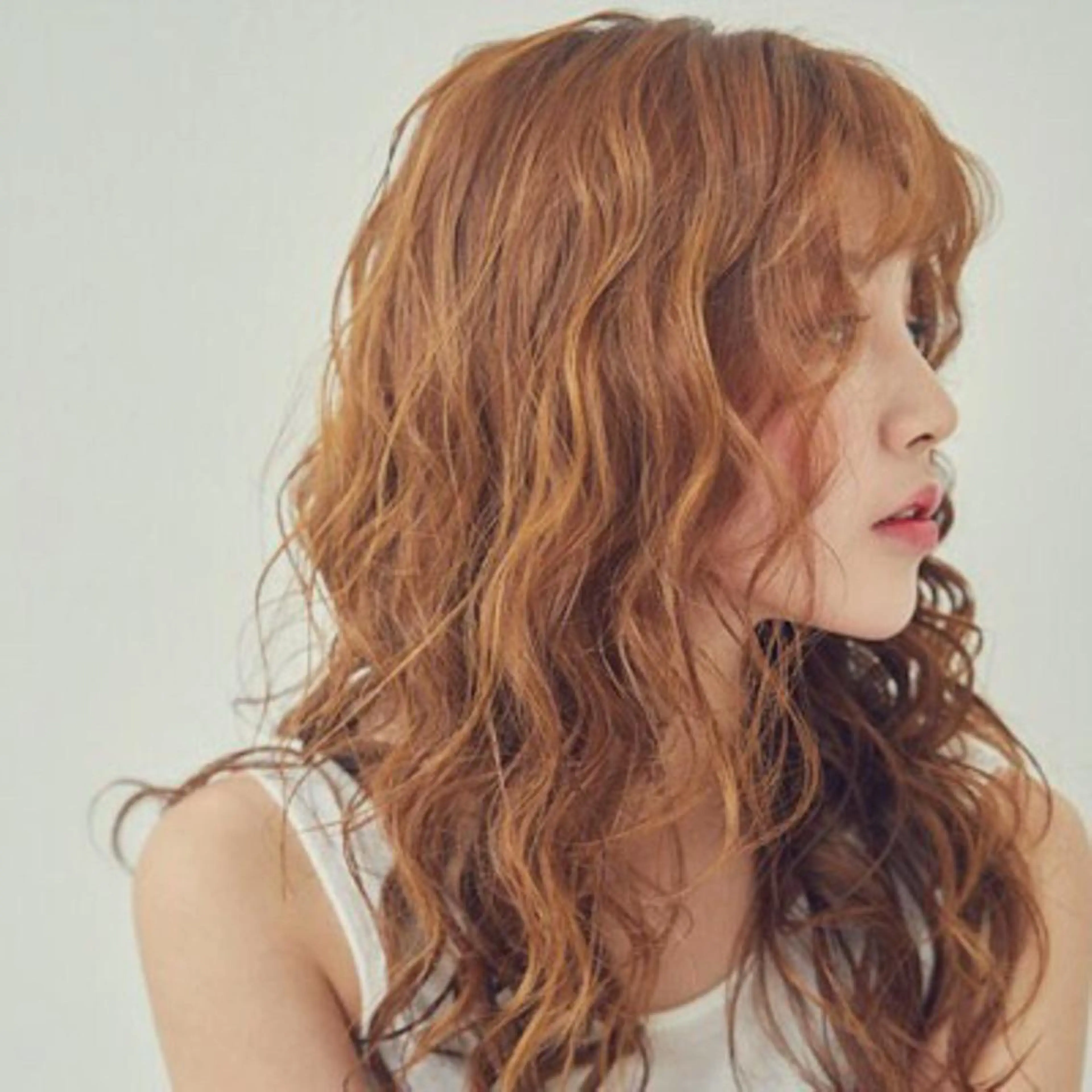 セミロング 逗子葉山 ナオイカイラのヘアスタイル