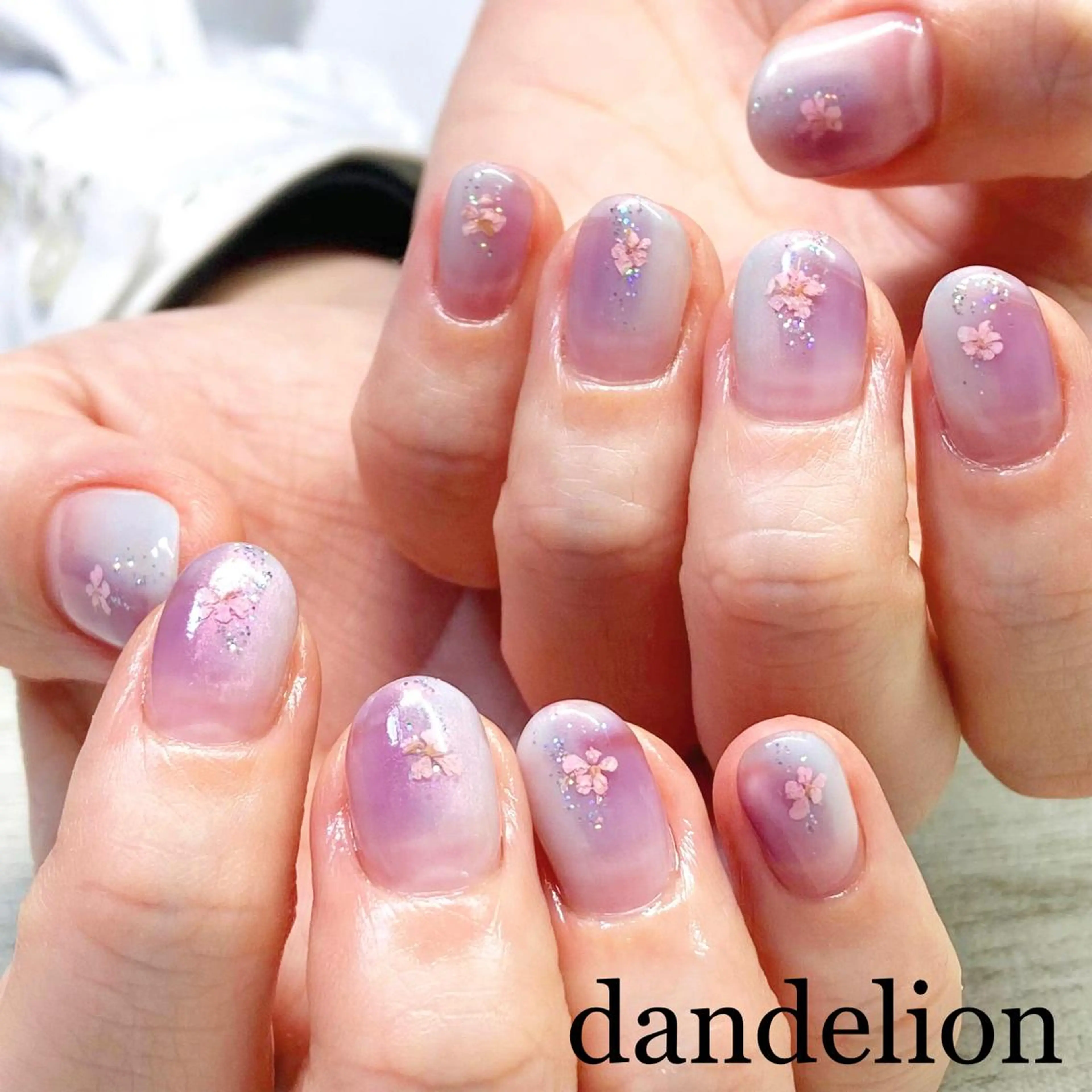 ネイル ハンドネイル ハンドケア dandelion ダンデライオンのネイルデザイン