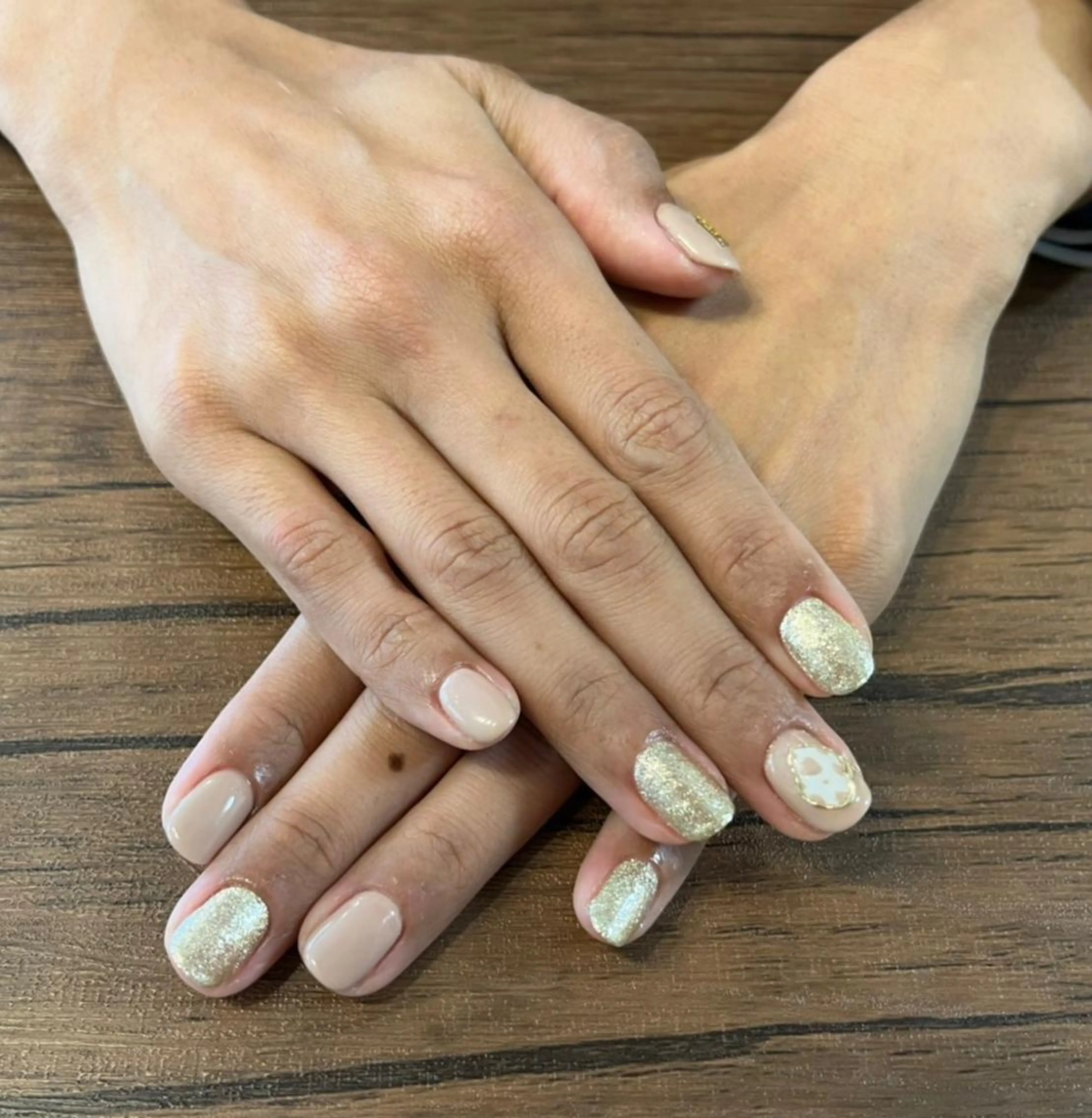 ネイル 持ち込み HENRIETTA NAILSALONのネイルデザイン